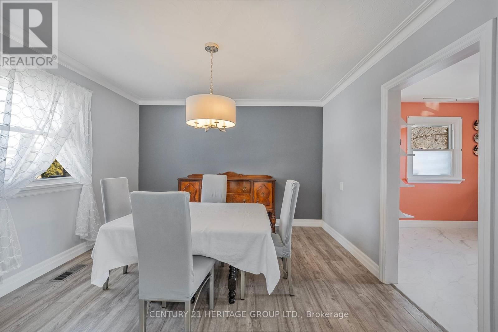 562 HAINES ROAD Image 11