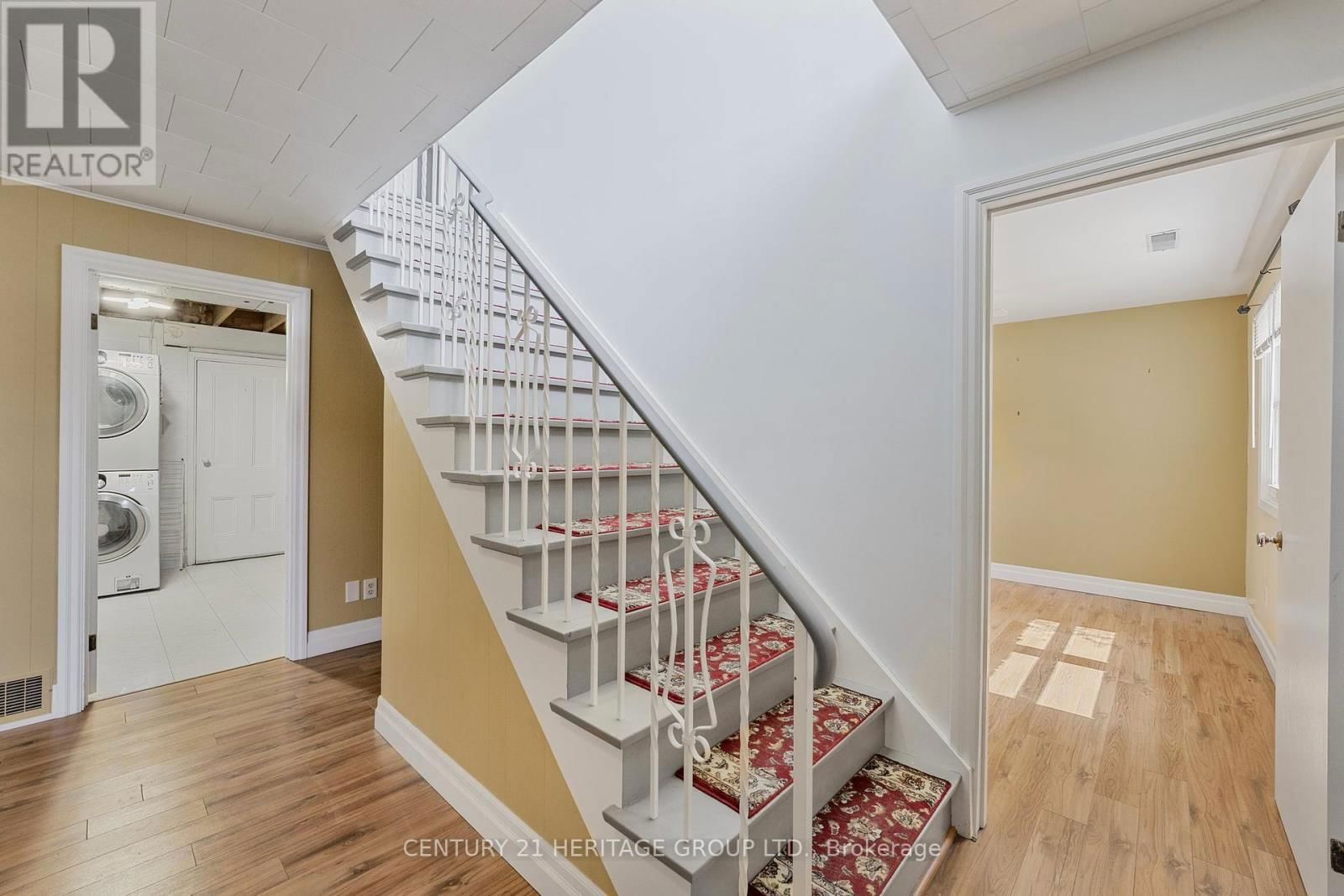 562 HAINES ROAD Image 21