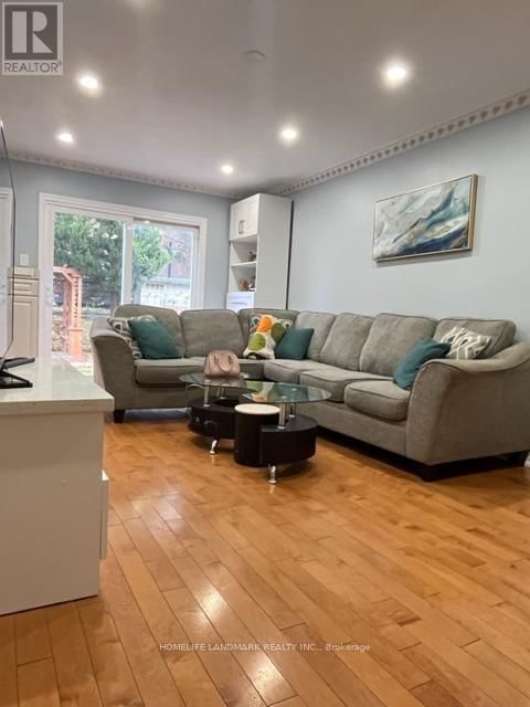 37 CROXLEY GREEN DRIVE EAST Image 12