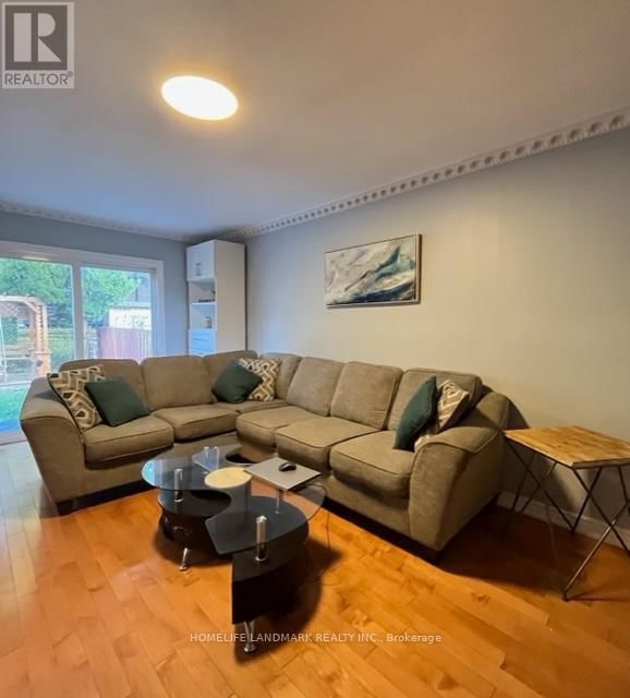37 CROXLEY GREEN DRIVE EAST Image 18