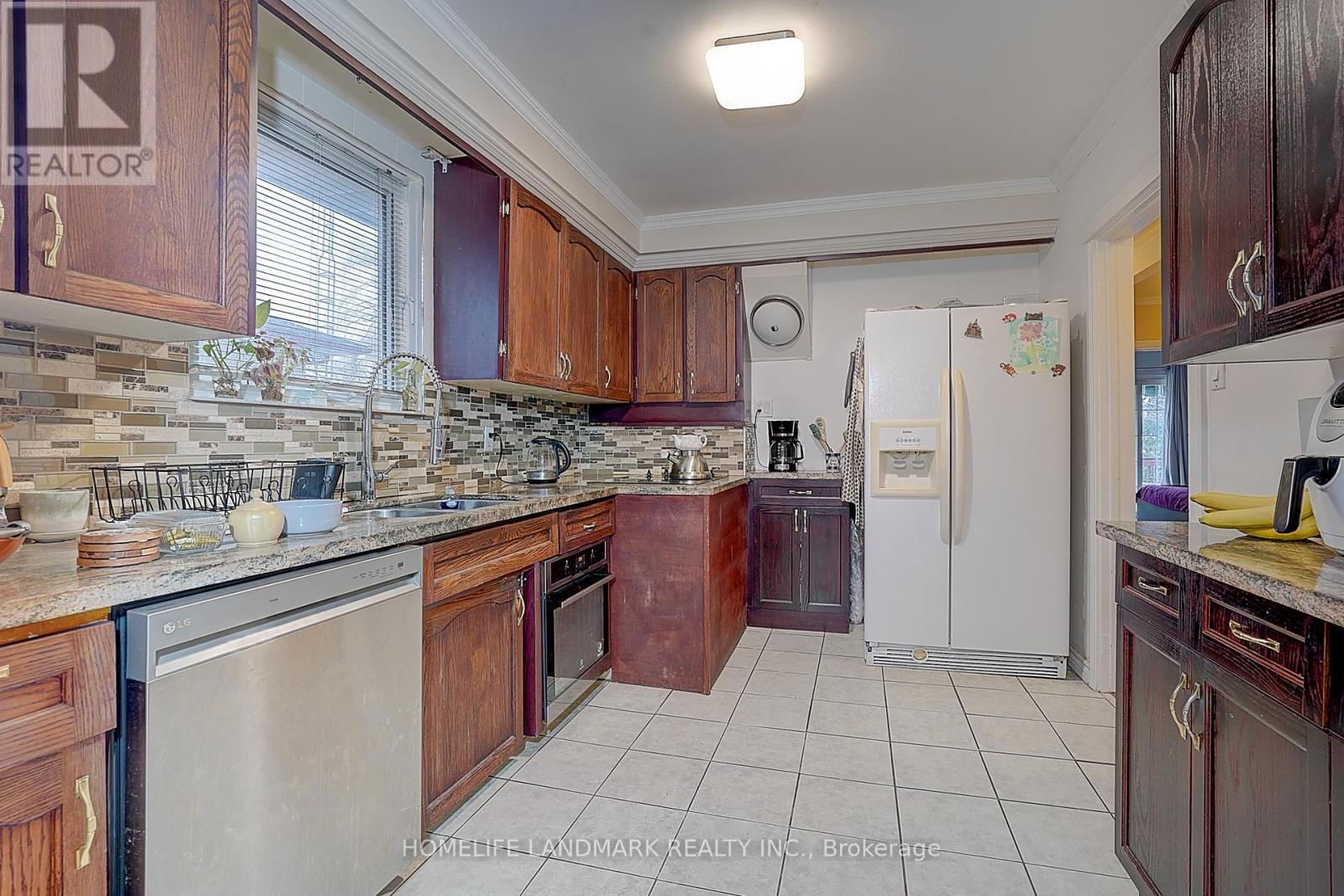 290 ELMWOOD AVENUE Image 15