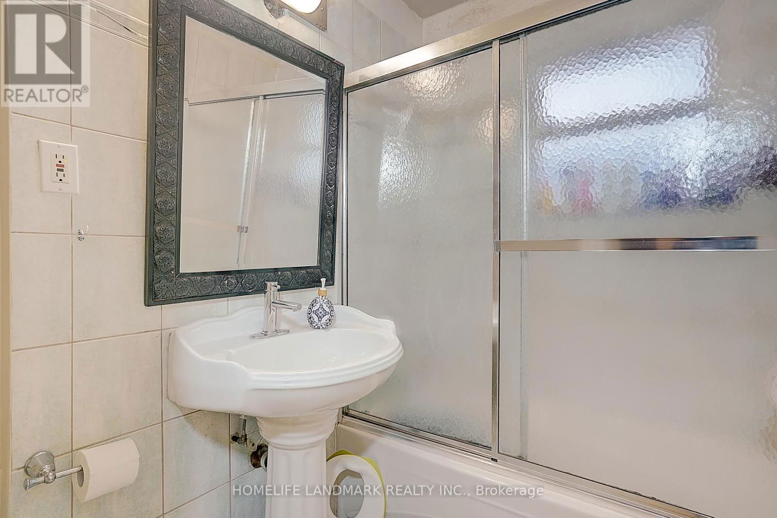 290 ELMWOOD AVENUE Image 20