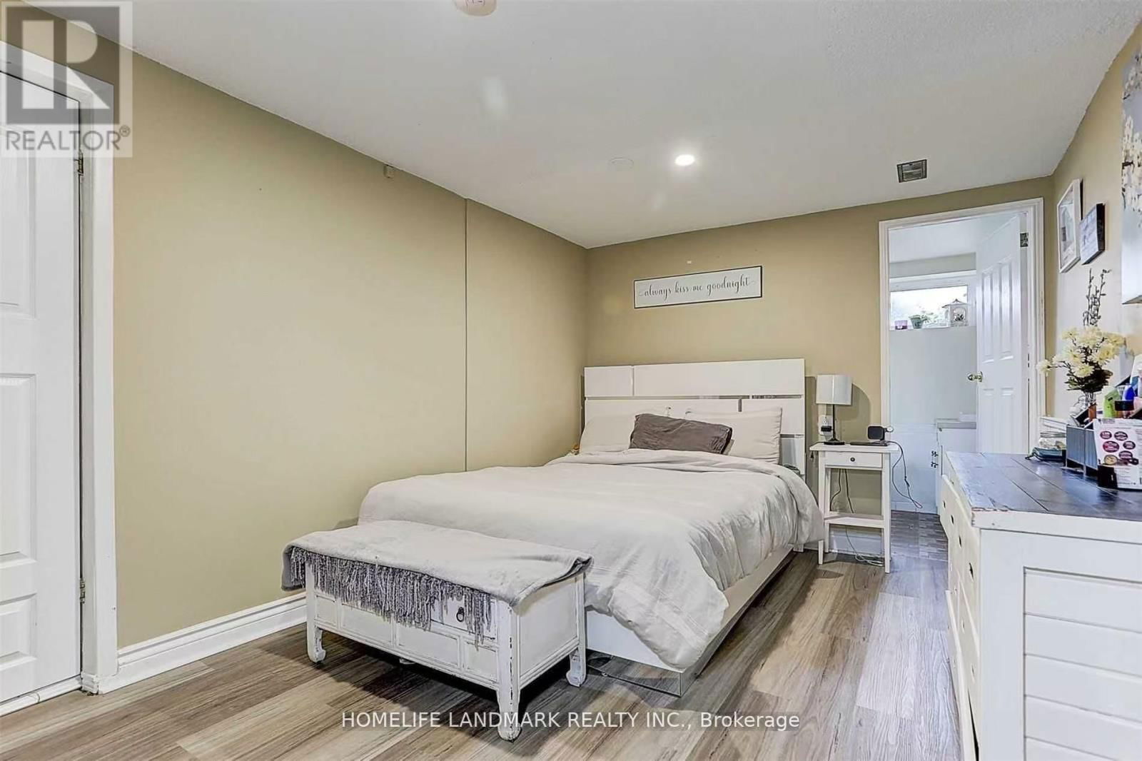 290 ELMWOOD AVENUE Image 30