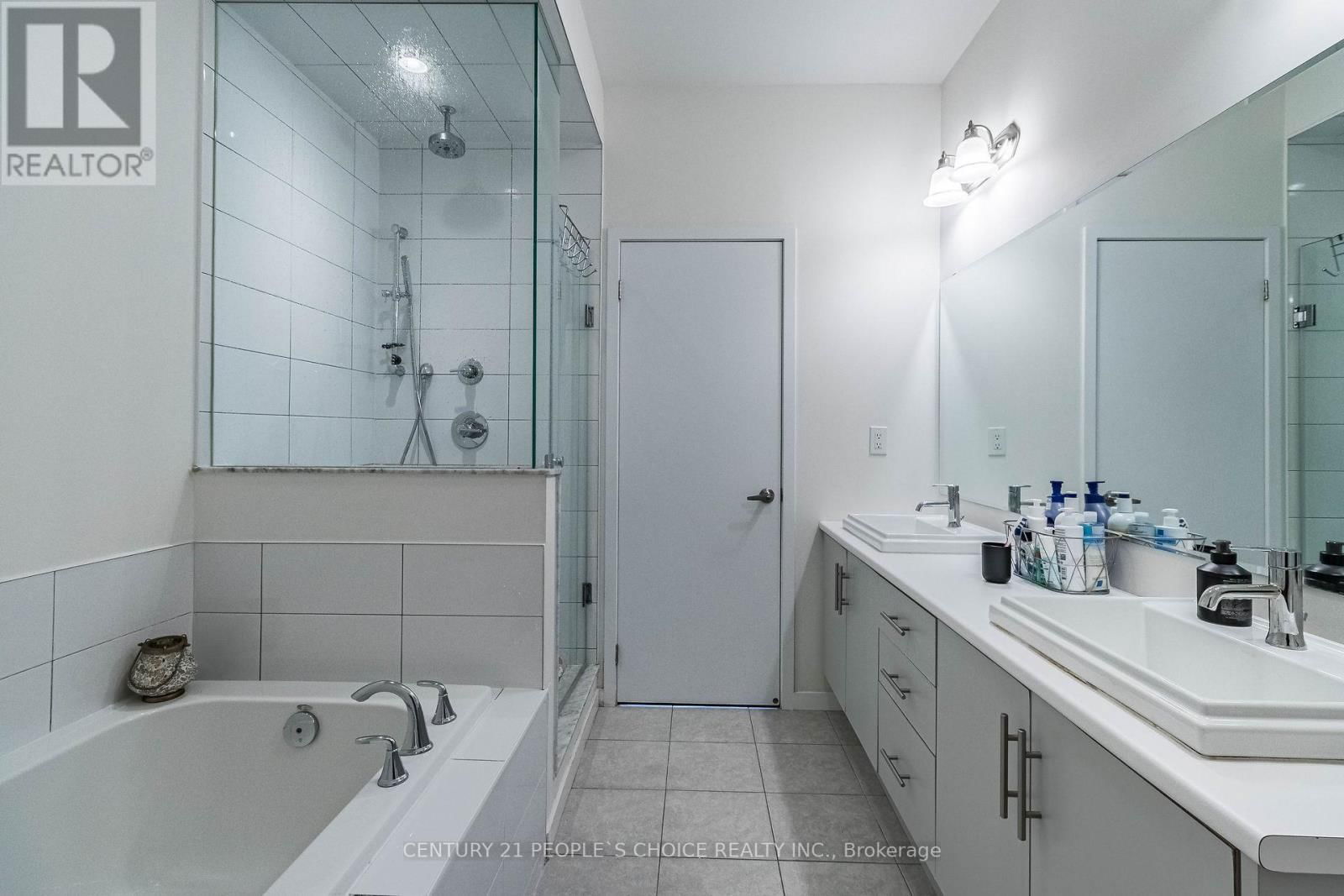 24 CASSILA WAY DRIVE Image 36