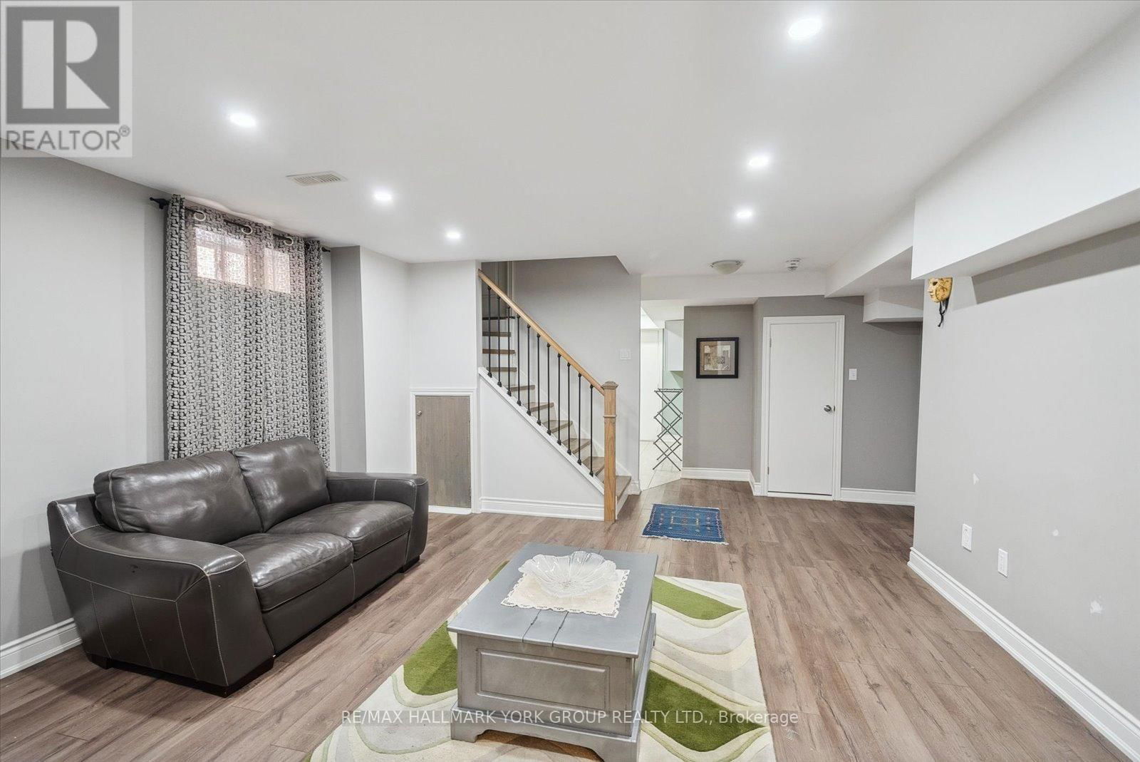 12 DEER PASS ROAD Image 18