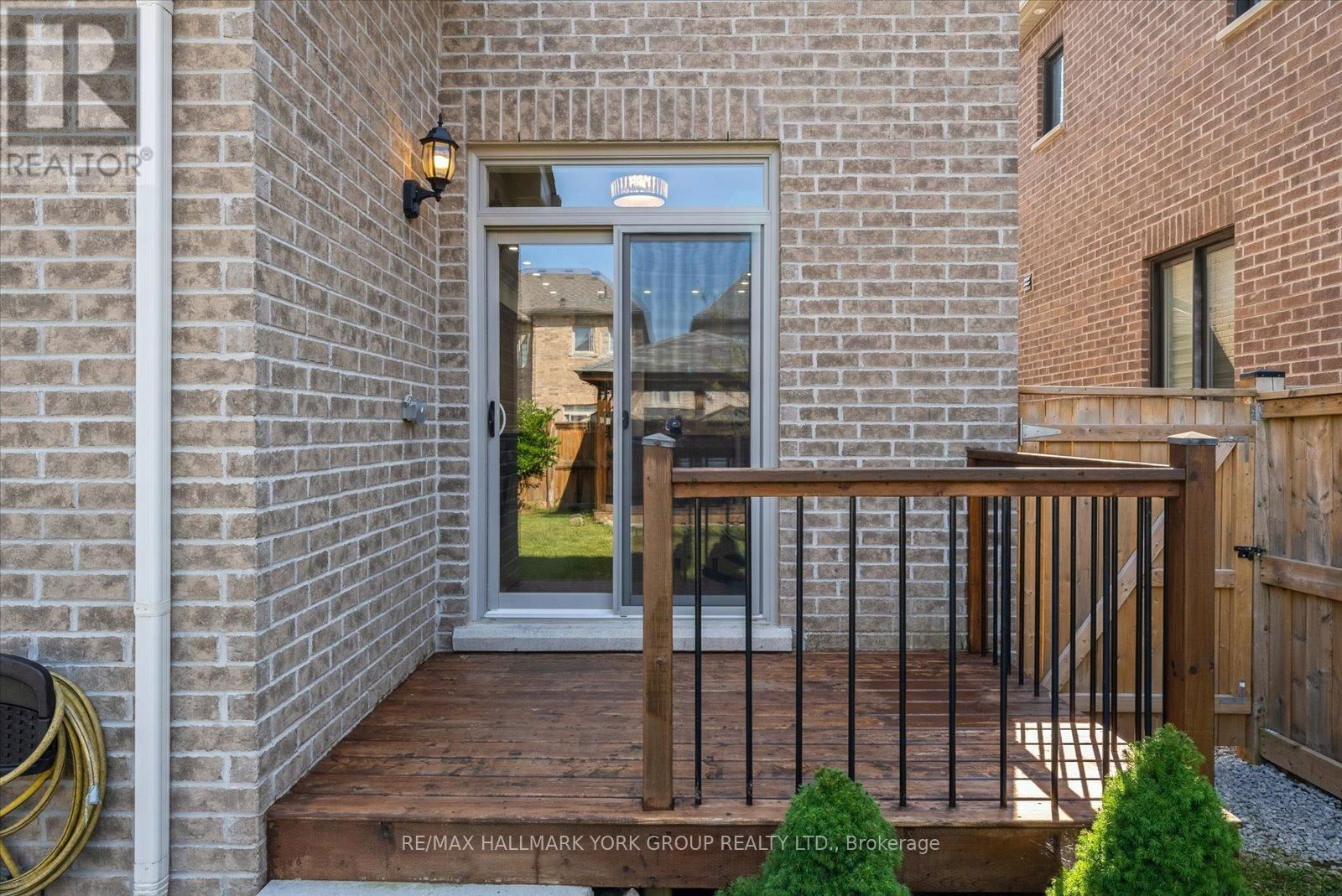 12 DEER PASS ROAD Image 23