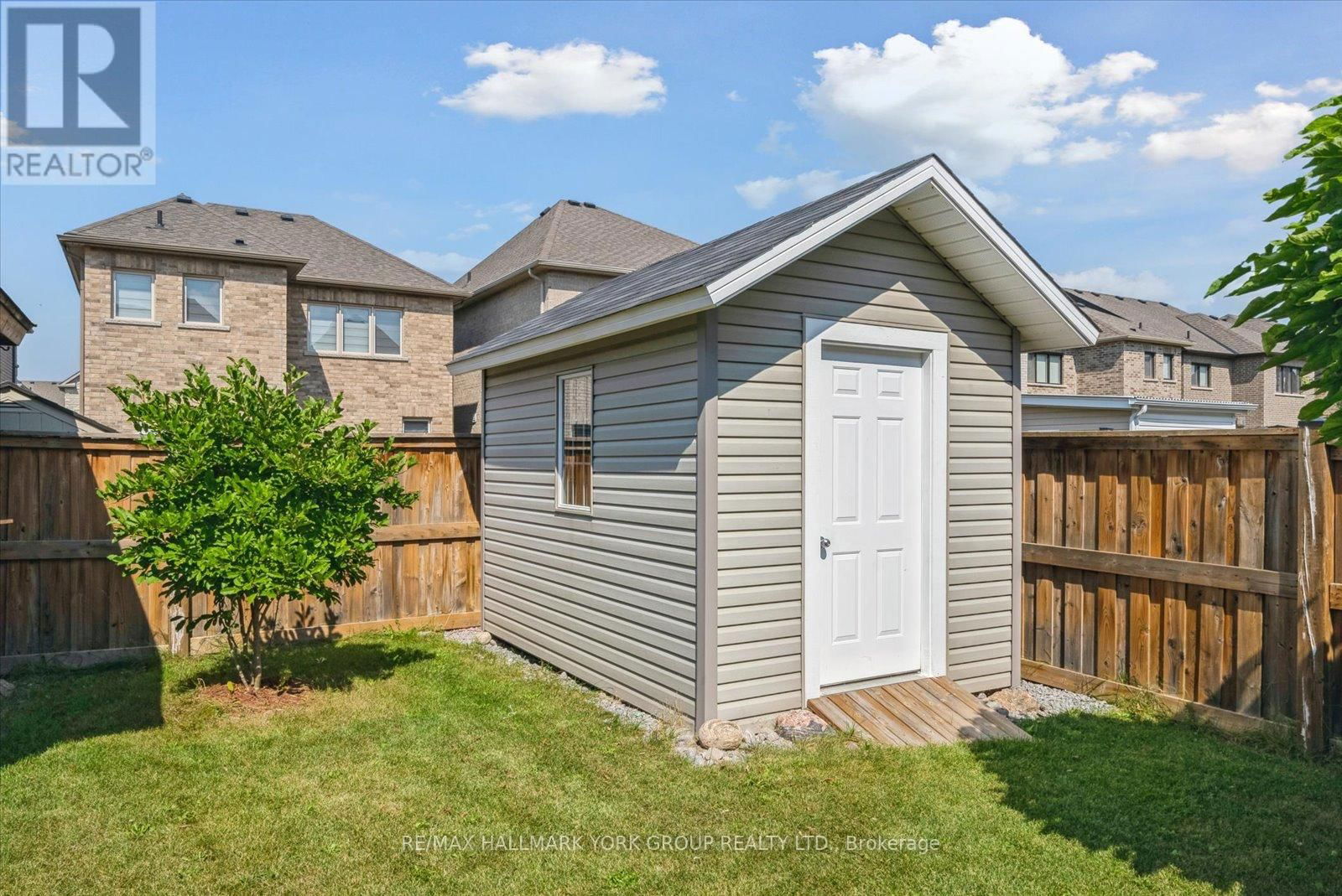 12 DEER PASS ROAD Image 26