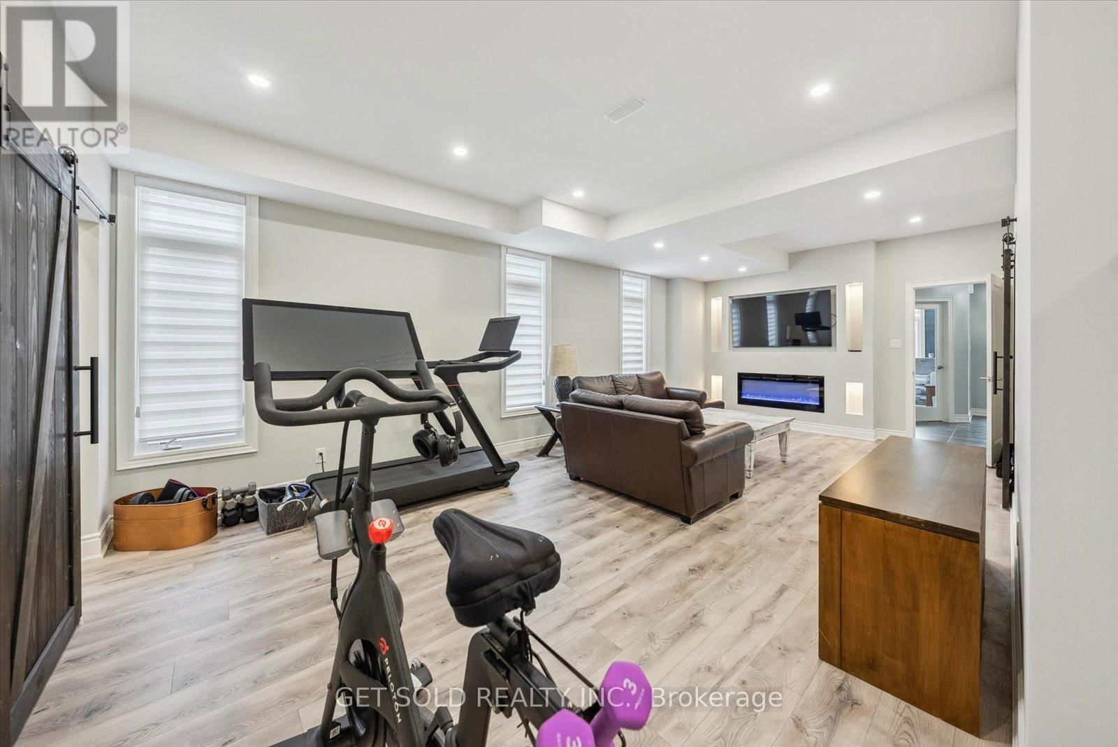 63 LAVAL STREET Image 29