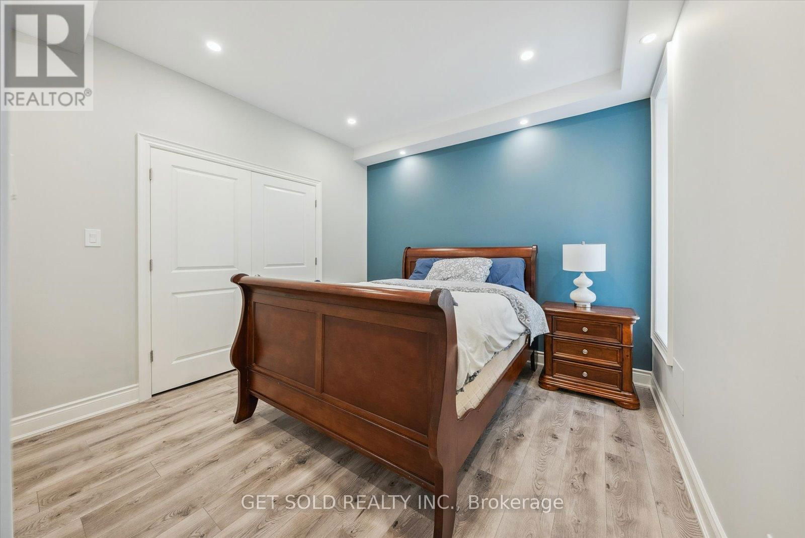 63 LAVAL STREET Image 31