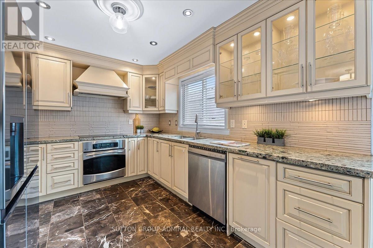 24 LUCERNE DRIVE Image 13