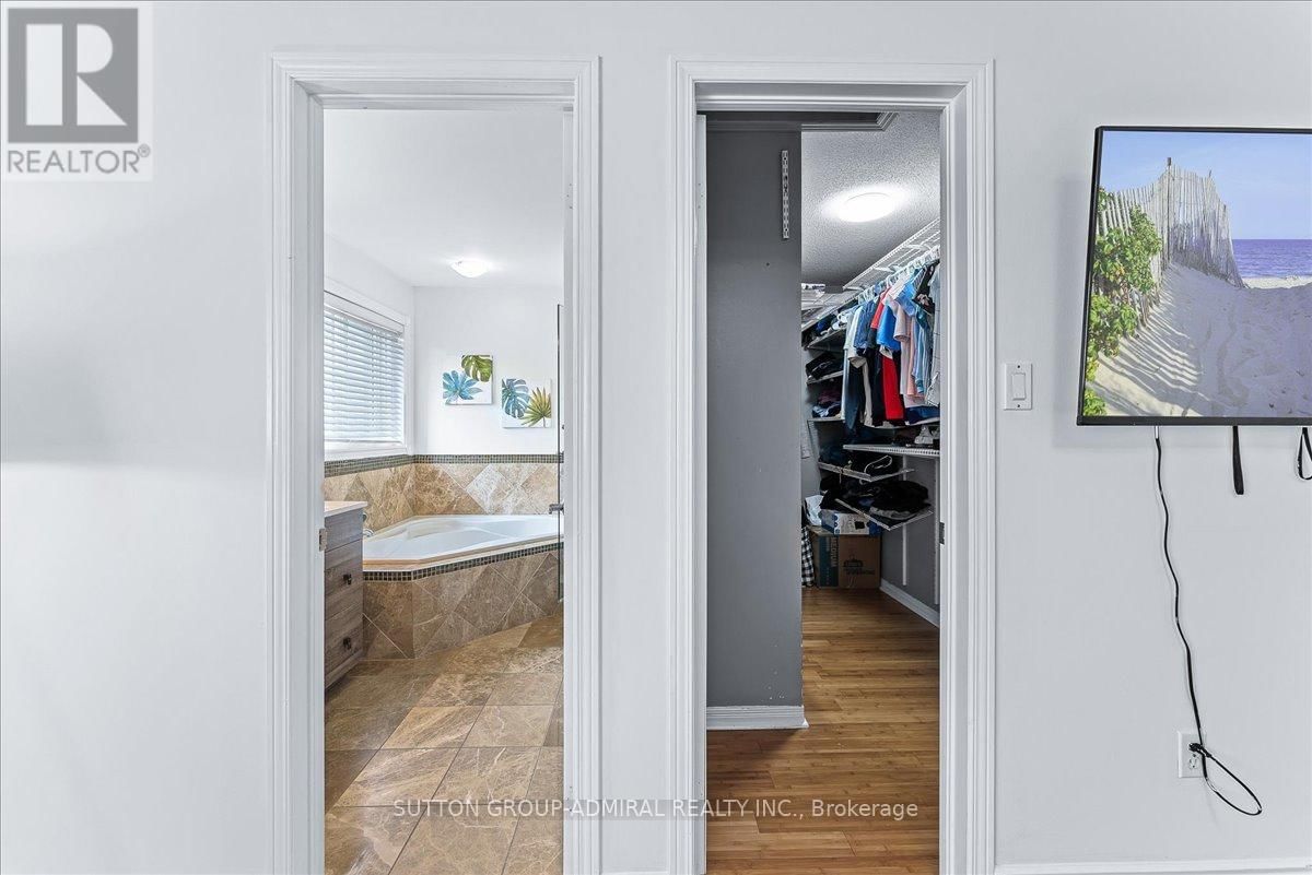 24 LUCERNE DRIVE Image 23