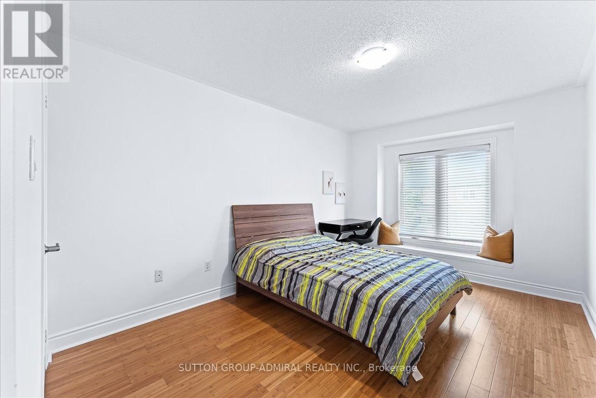 24 LUCERNE DRIVE Image 25