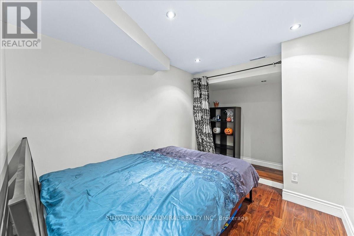 24 LUCERNE DRIVE Image 31