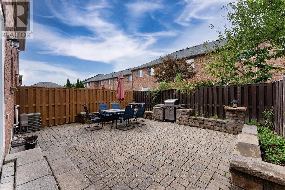 24 LUCERNE DRIVE Image 32