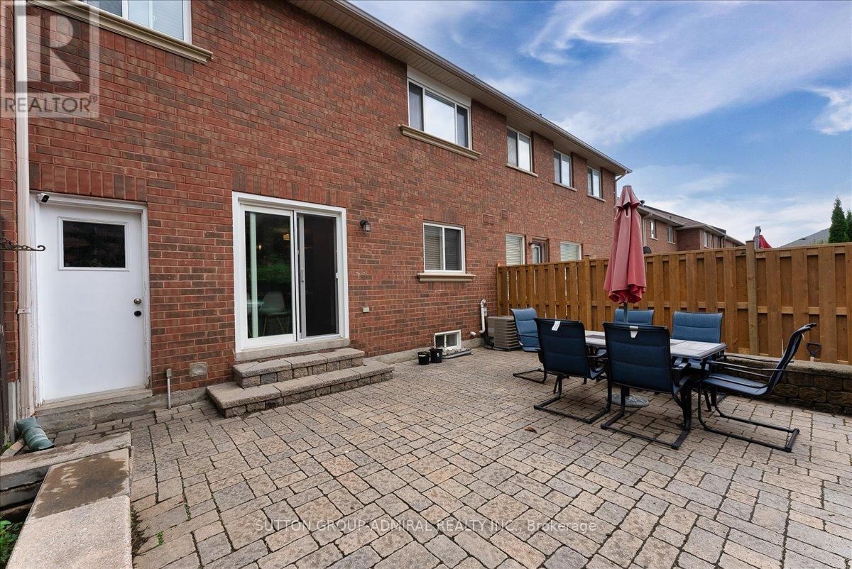 24 LUCERNE DRIVE Image 34