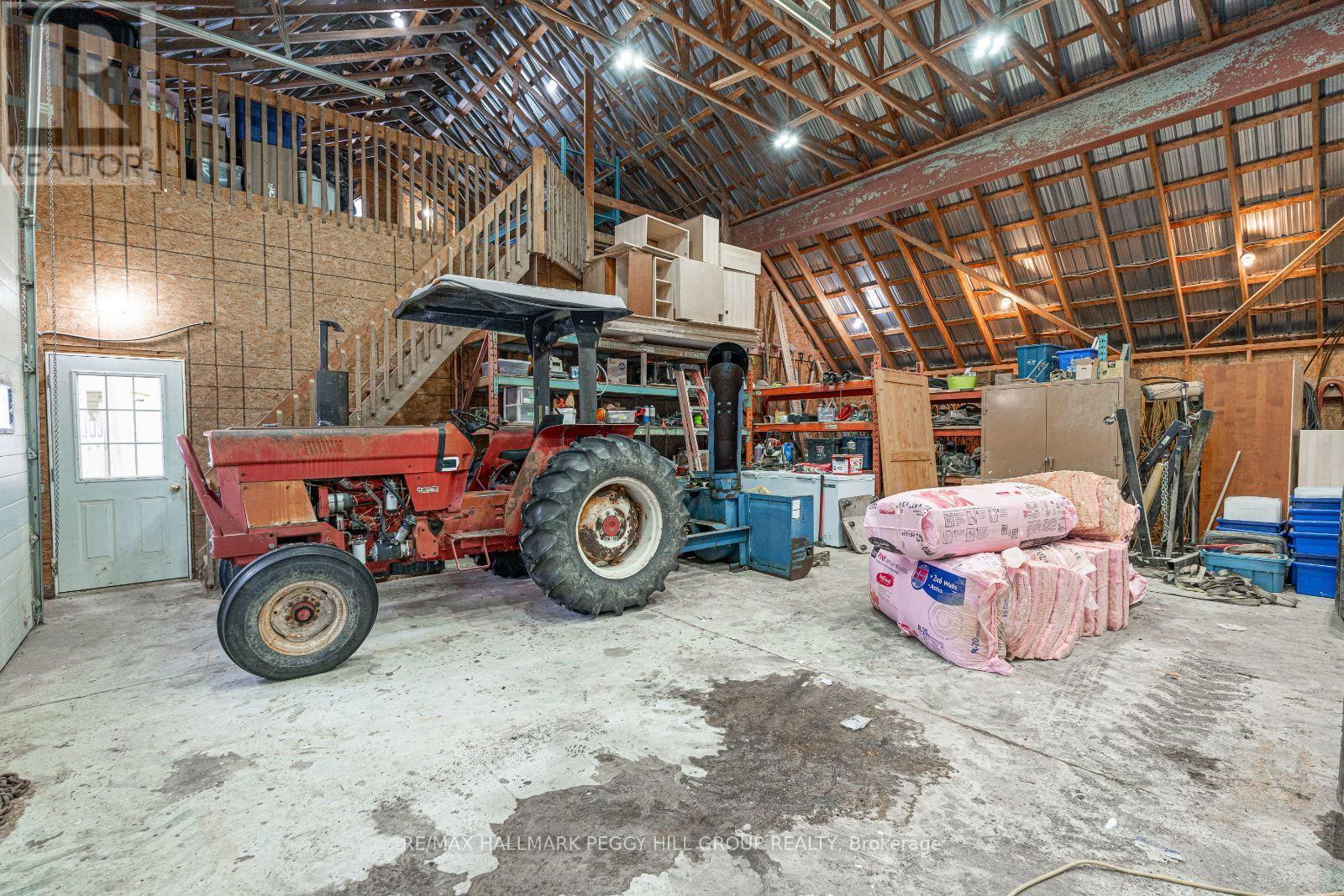8464 6TH LINE Image 22