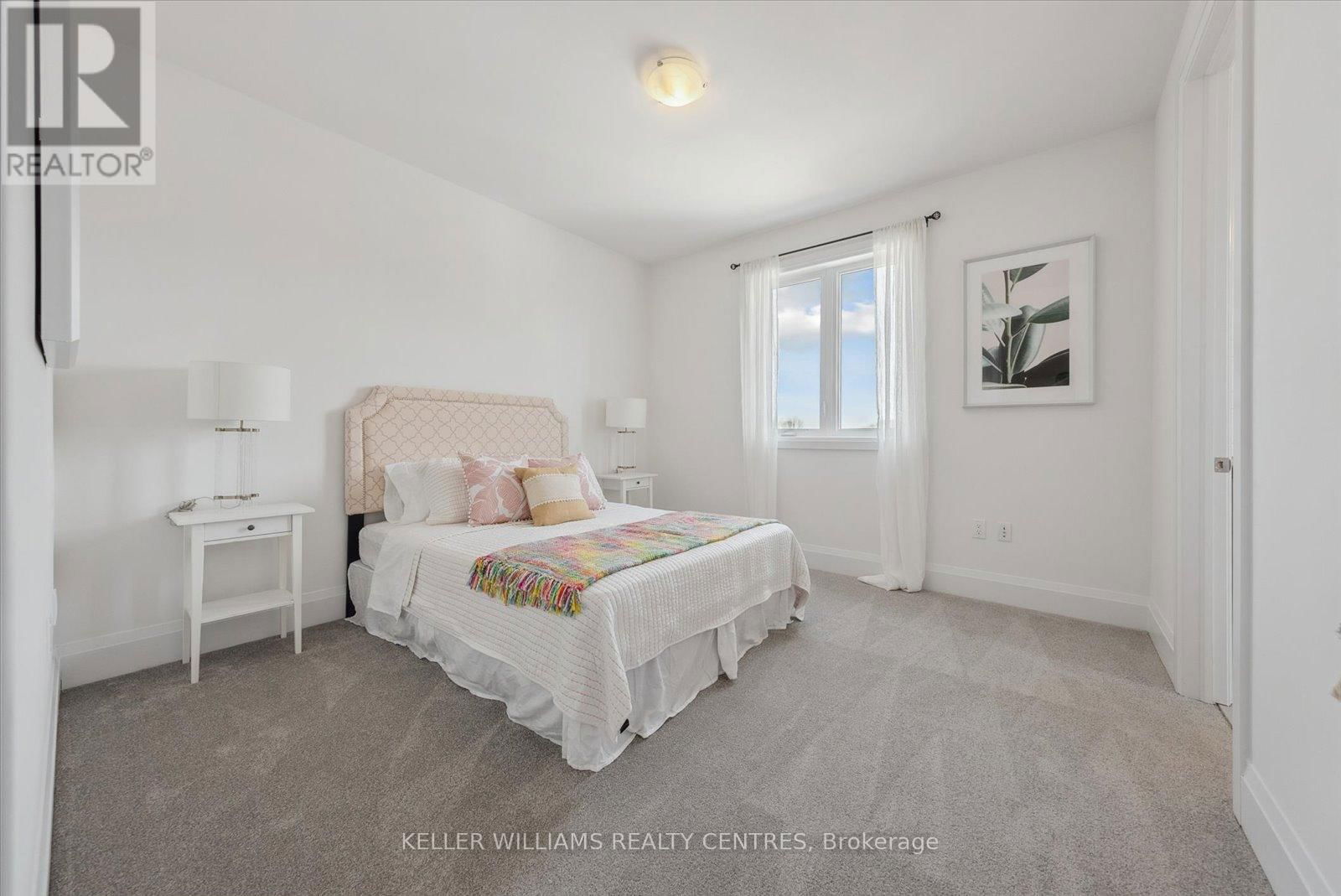 50 WOOD CRESCENT Image 36