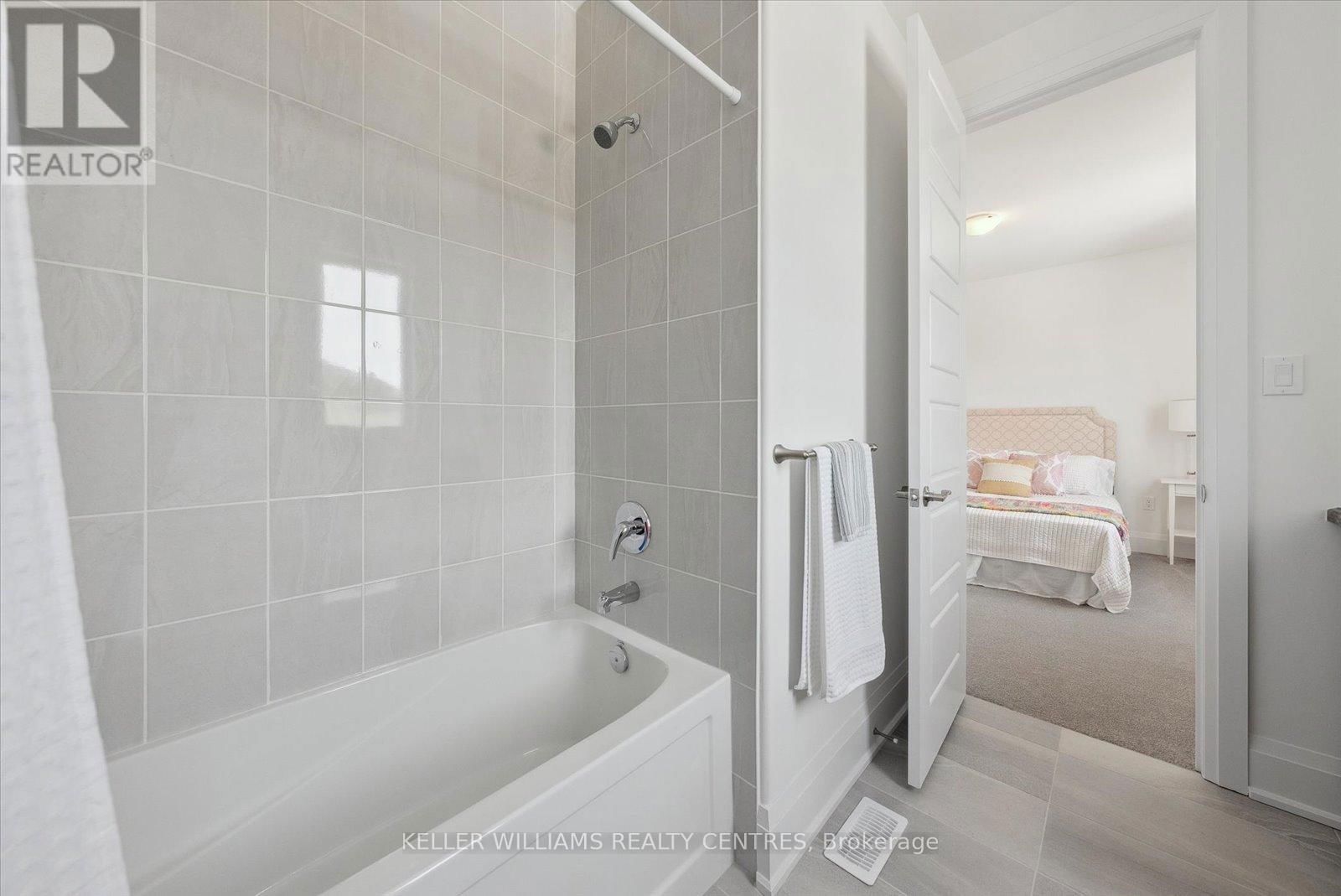 50 WOOD CRESCENT Image 39