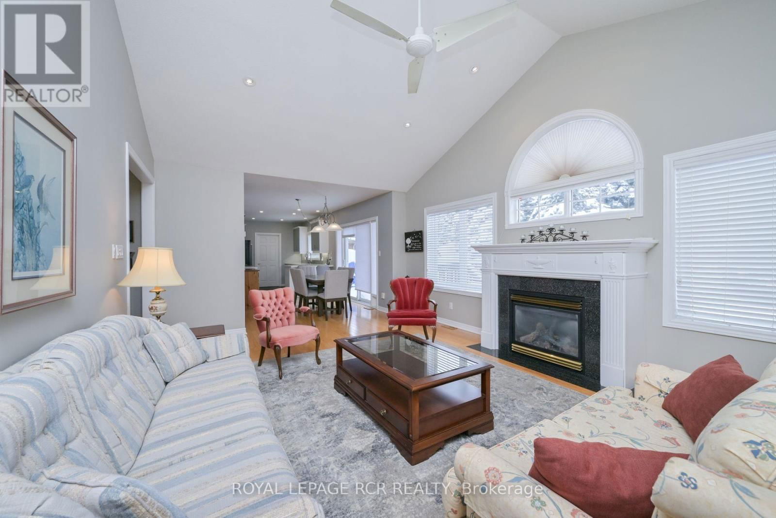 42 NAPA RIDGE Image 18
