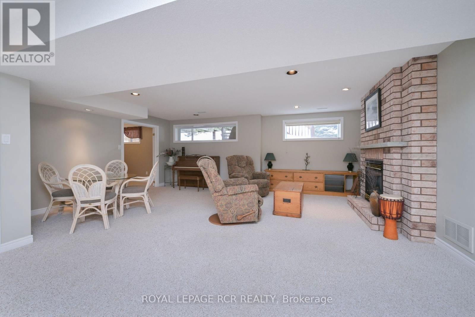42 NAPA RIDGE Image 29