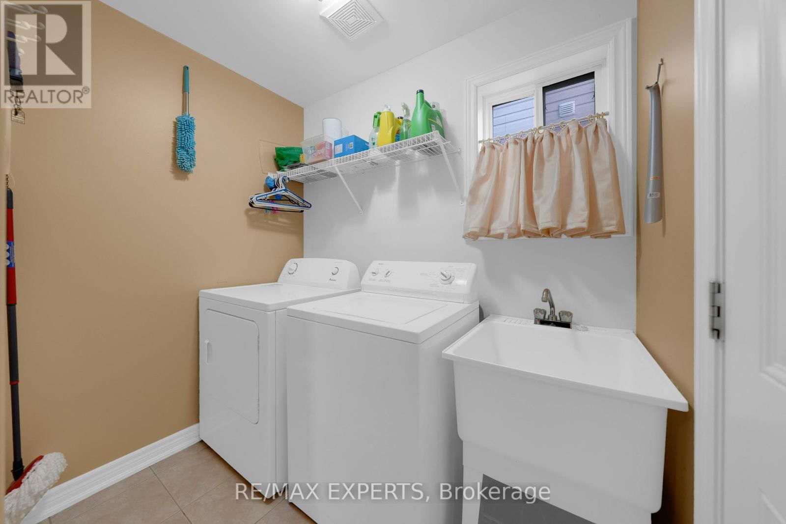 36 ANDERSON ROAD Image 11