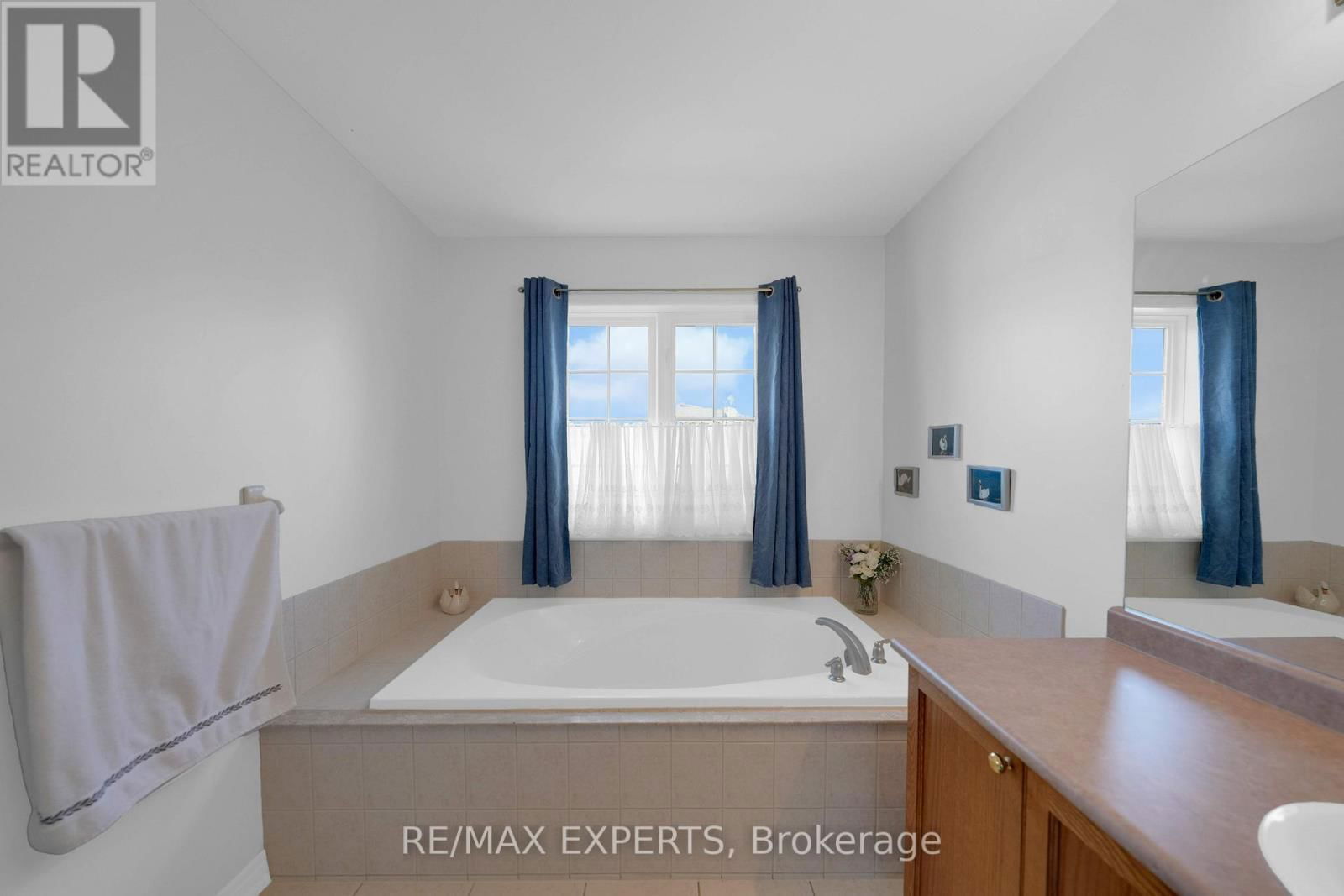 36 ANDERSON ROAD Image 22