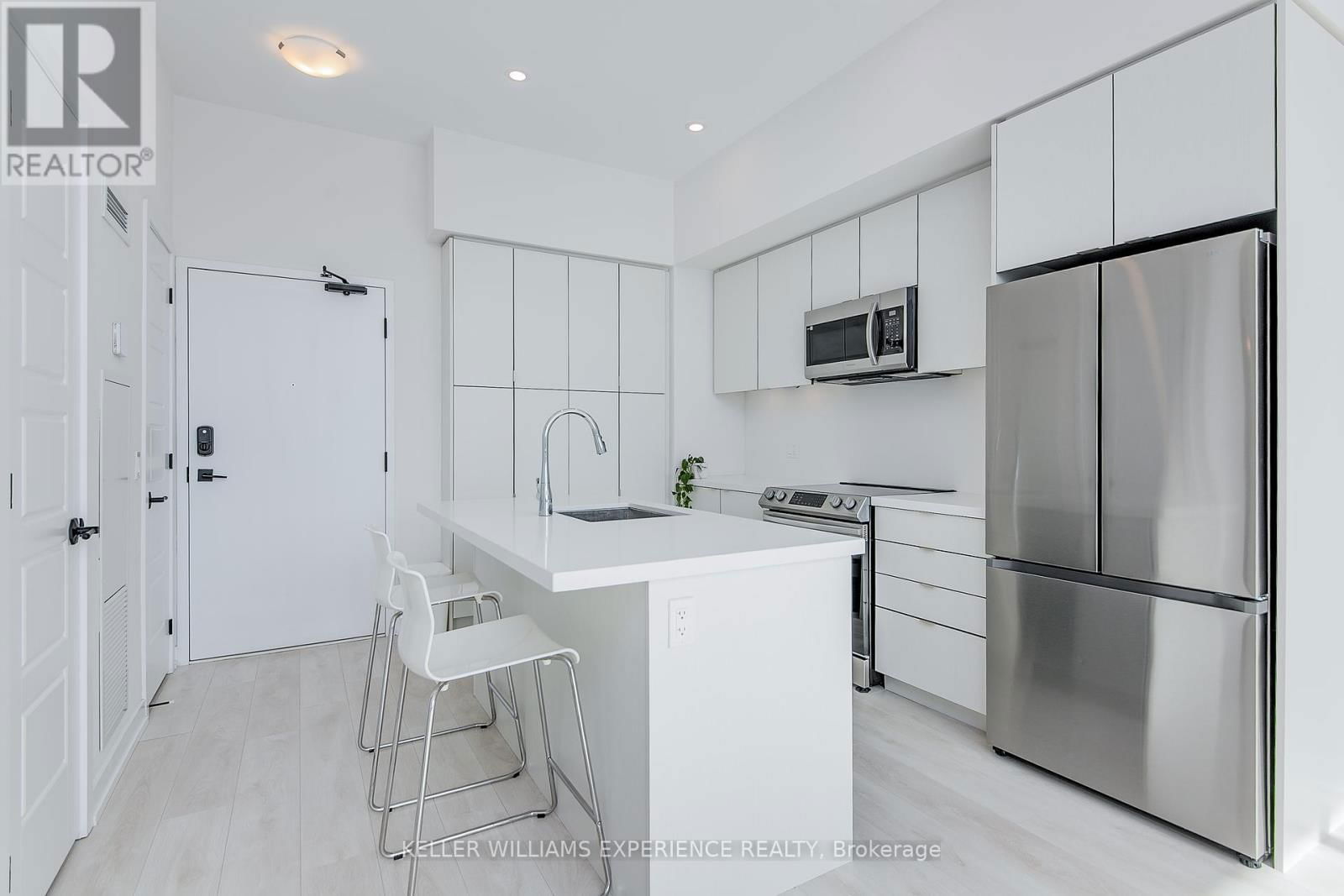 402 - 415 SEA RAY AVENUE Image 4