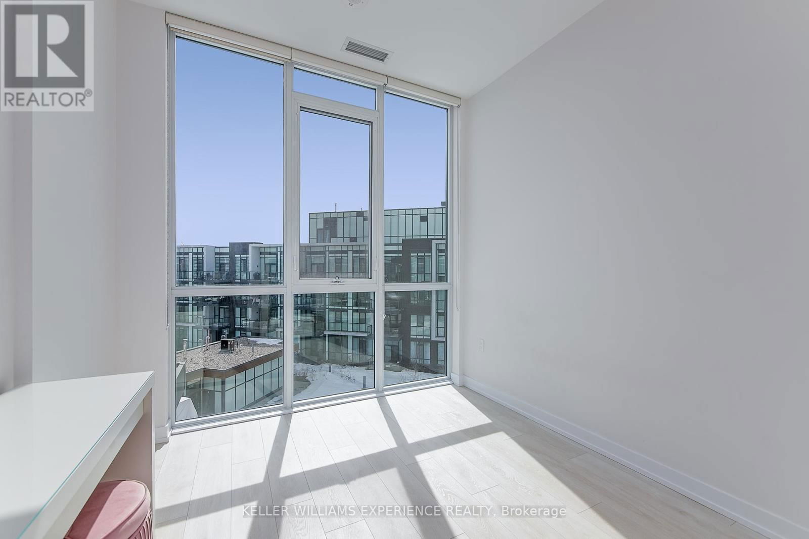 402 - 415 SEA RAY AVENUE Image 8