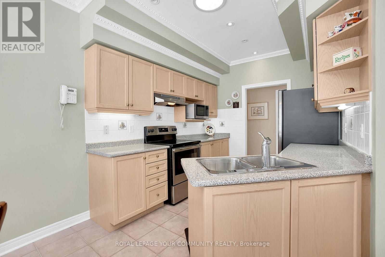 176 LAURENTIAN BOULEVARD Image 10