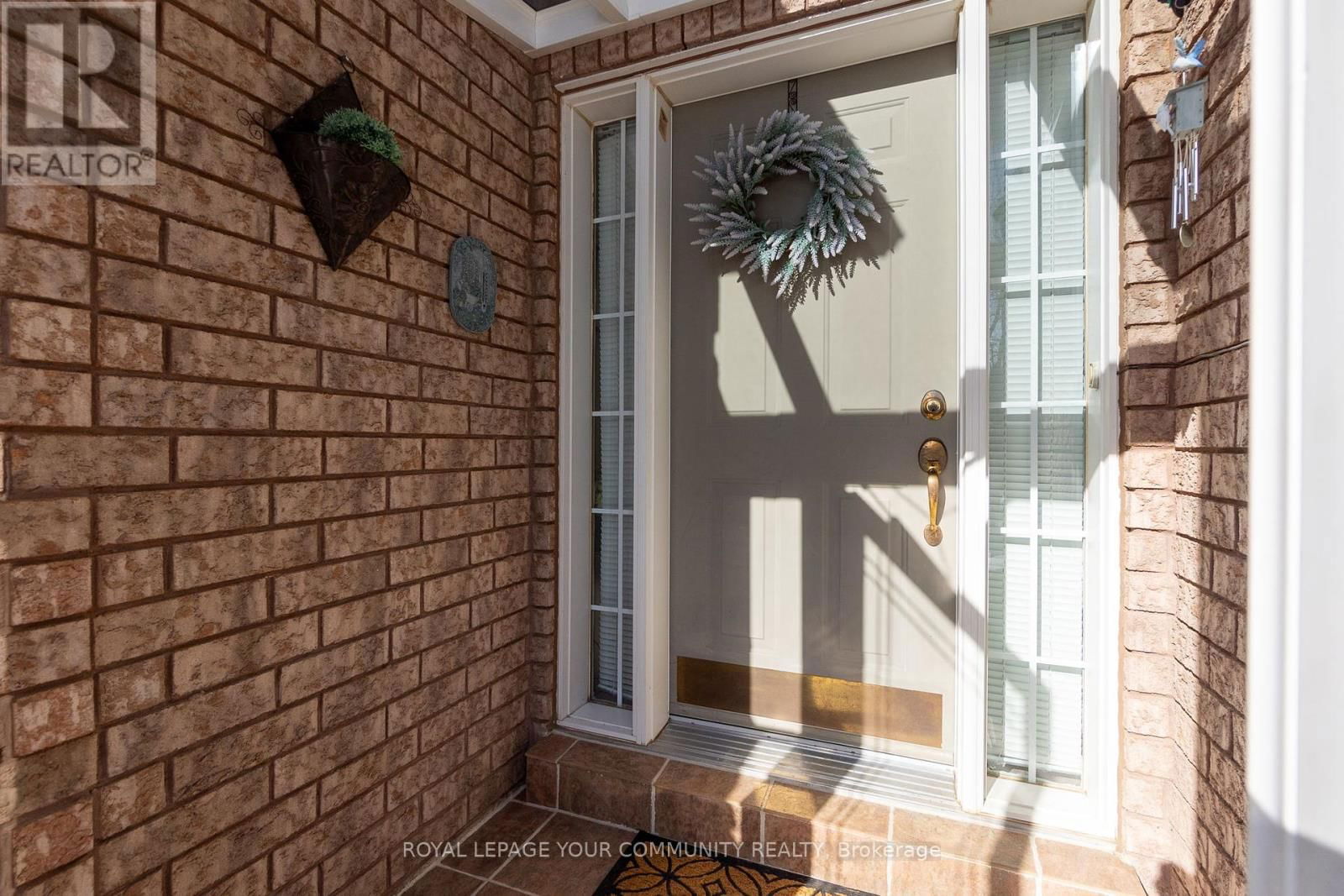 176 LAURENTIAN BOULEVARD Image 2