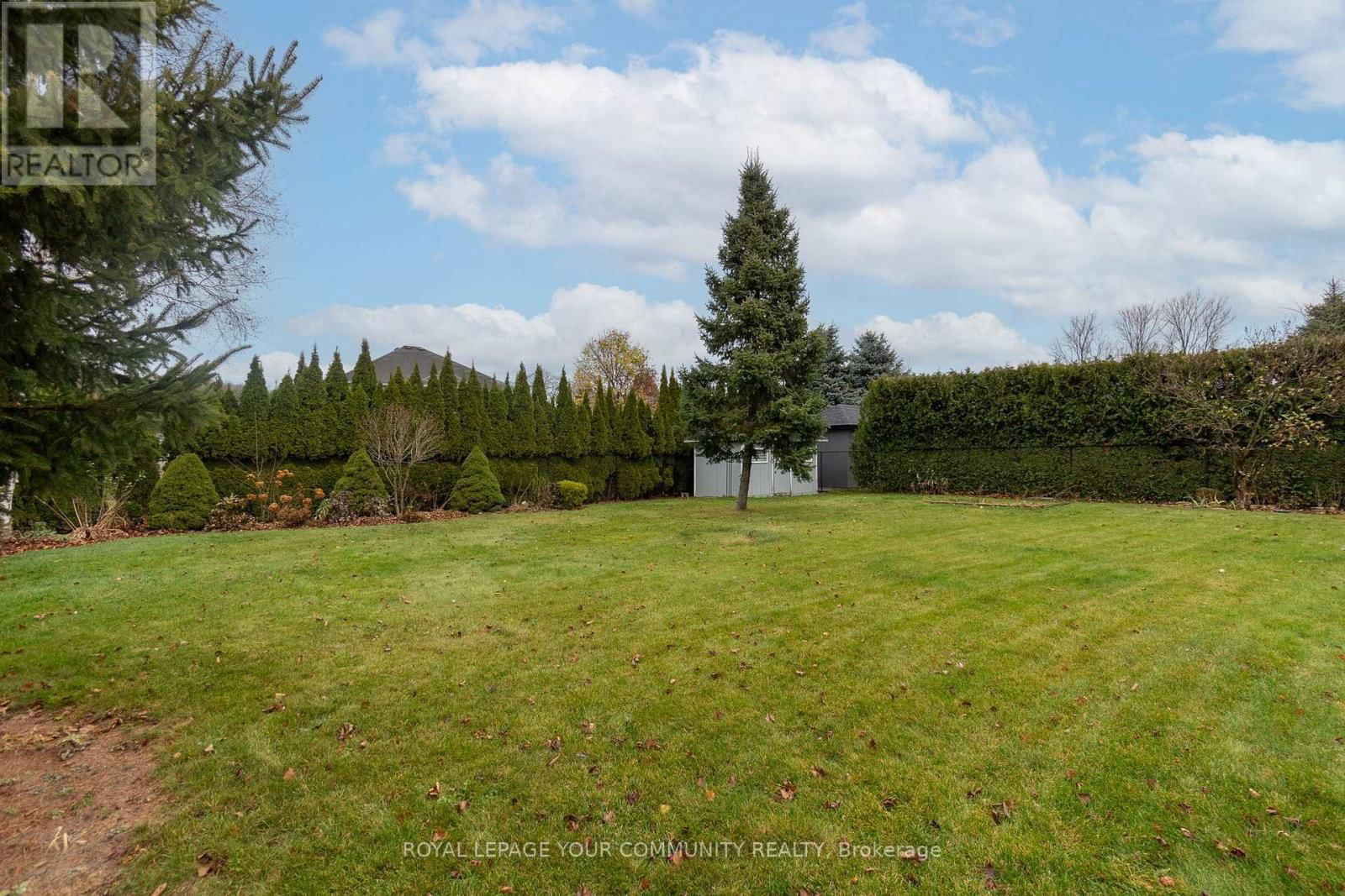 176 LAURENTIAN BOULEVARD Image 27