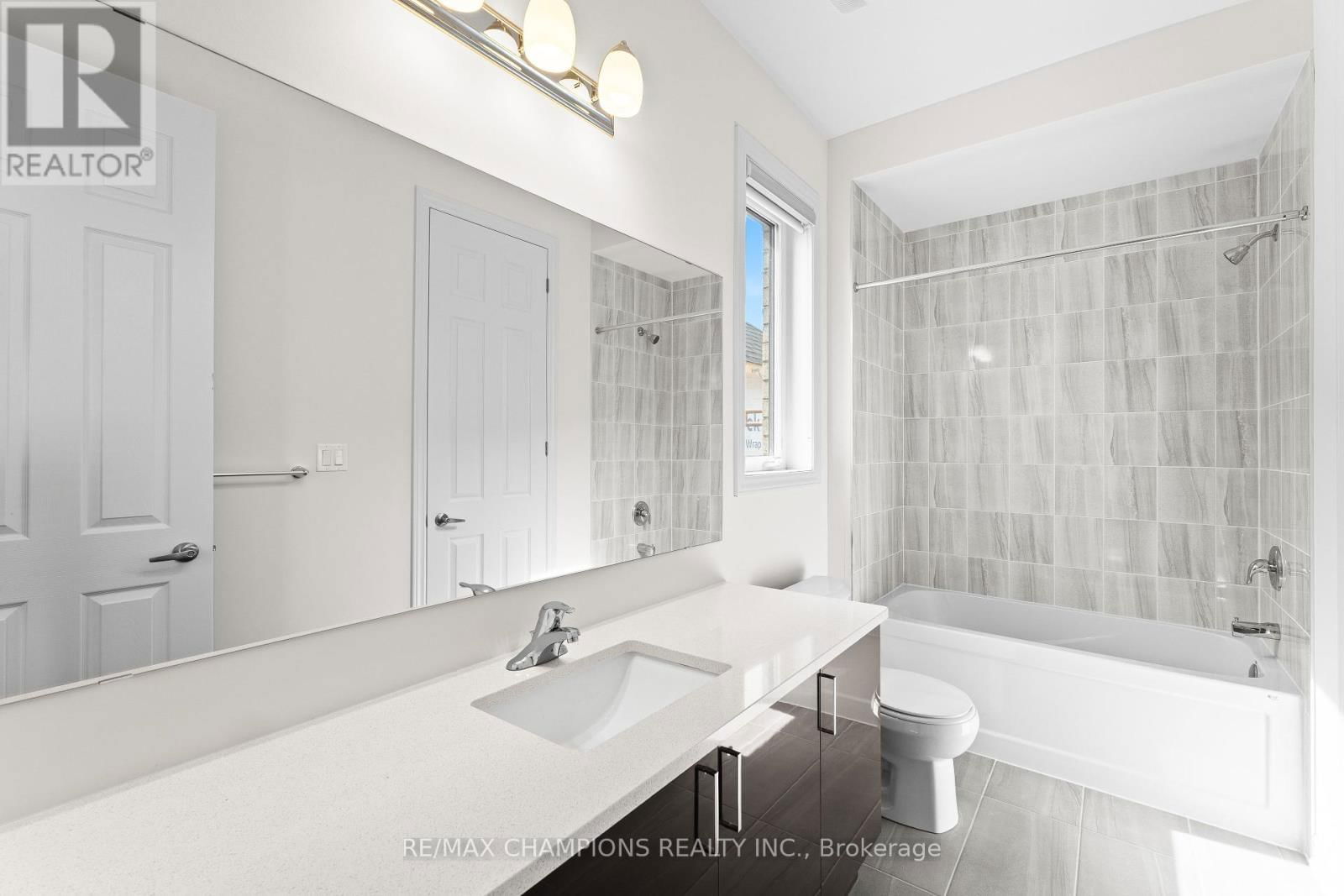 46 BAYBERRY DRIVE Image 15
