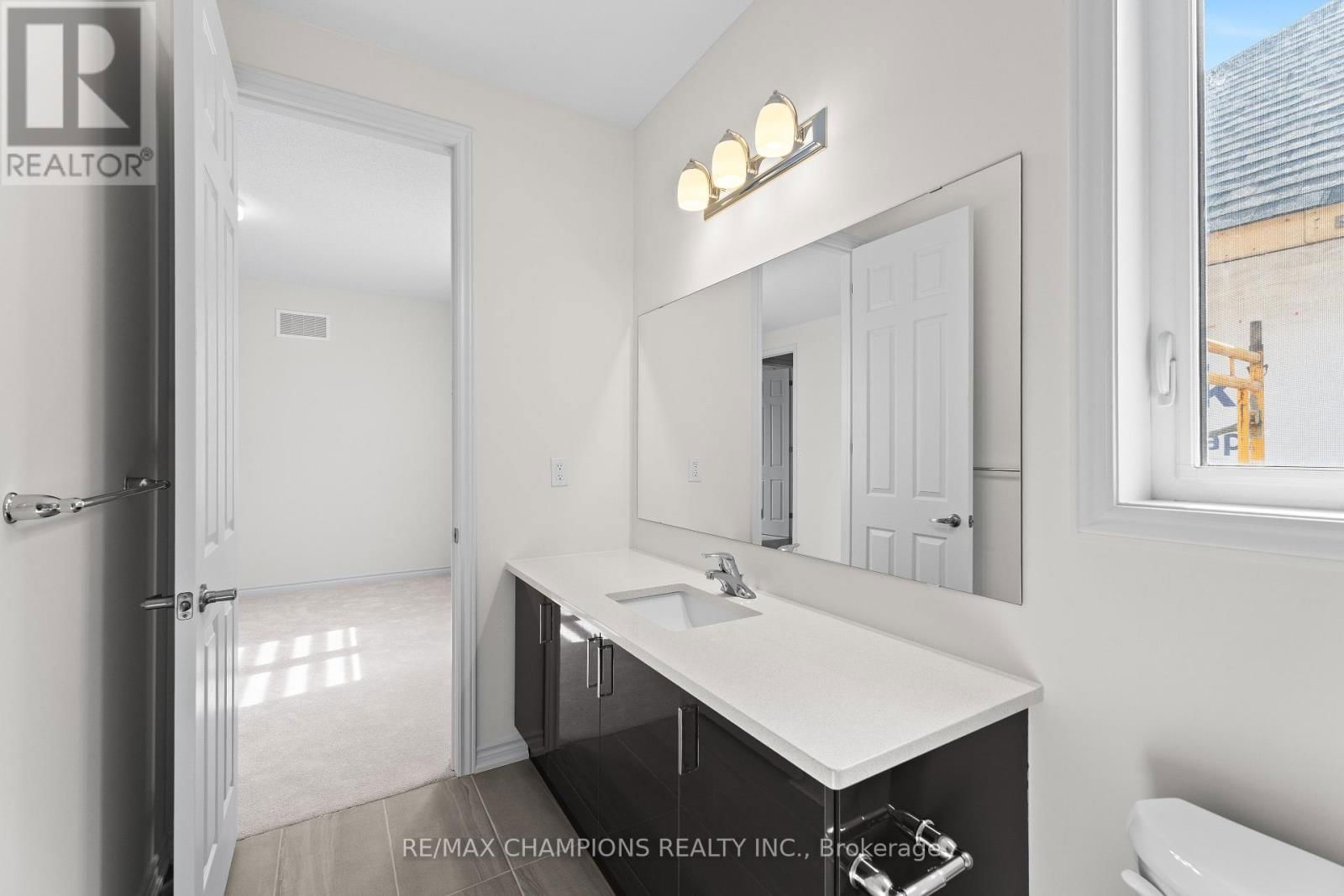 46 BAYBERRY DRIVE Image 16