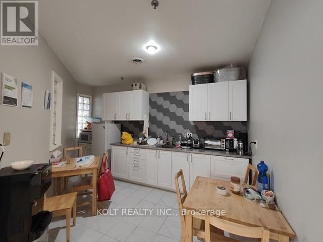 28 - 588 EDWARD AVENUE Image 5