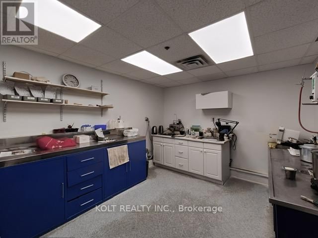 28 - 588 EDWARD AVENUE Image 7