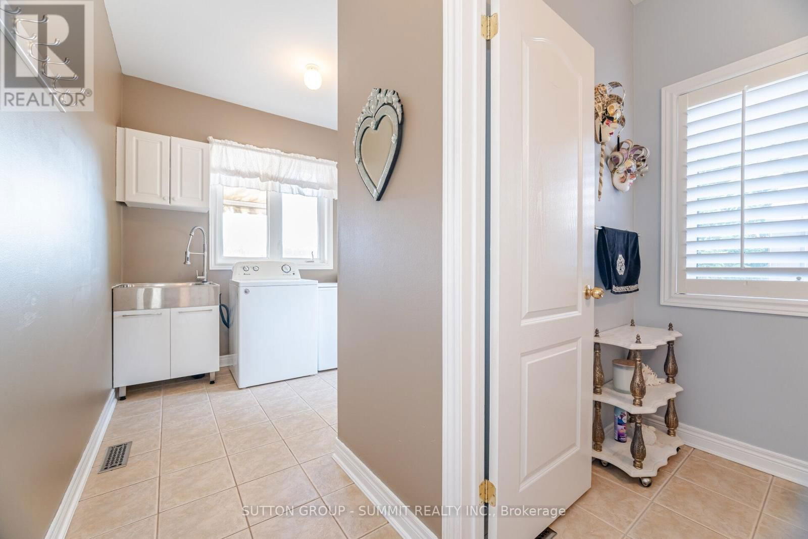15 DEER RIDGE ROAD Image 33