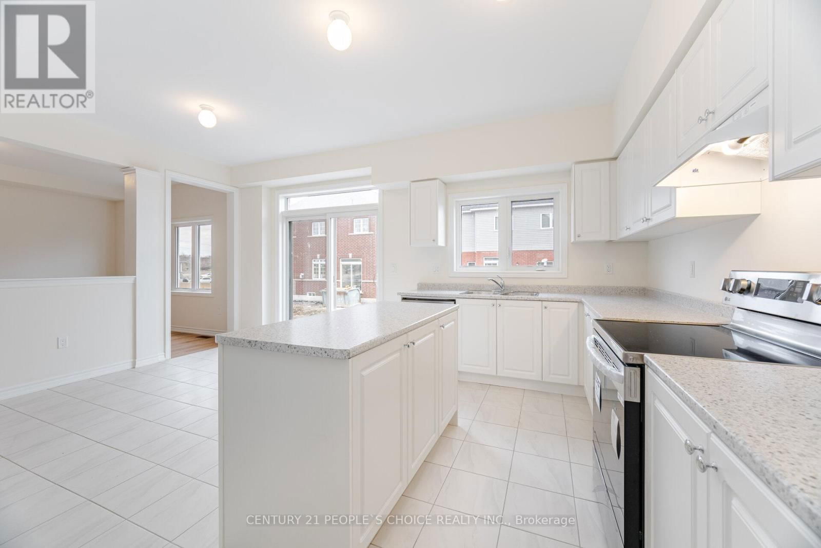6 GRIEVE AVENUE Image 11