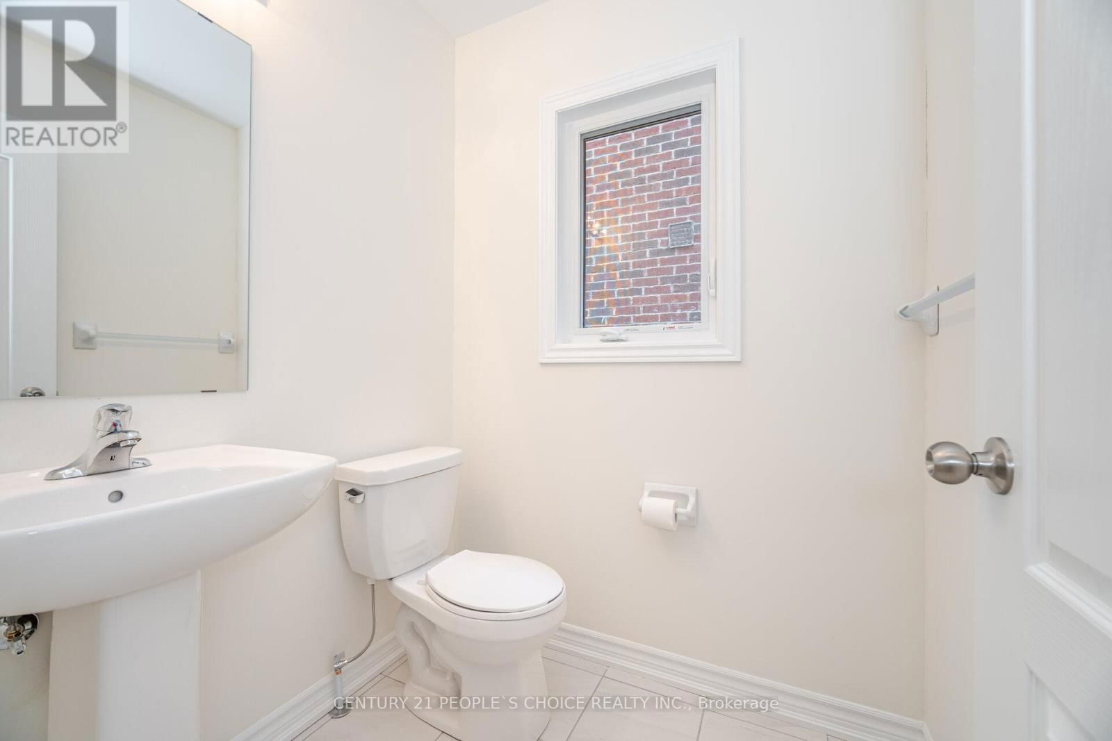 6 GRIEVE AVENUE Image 17