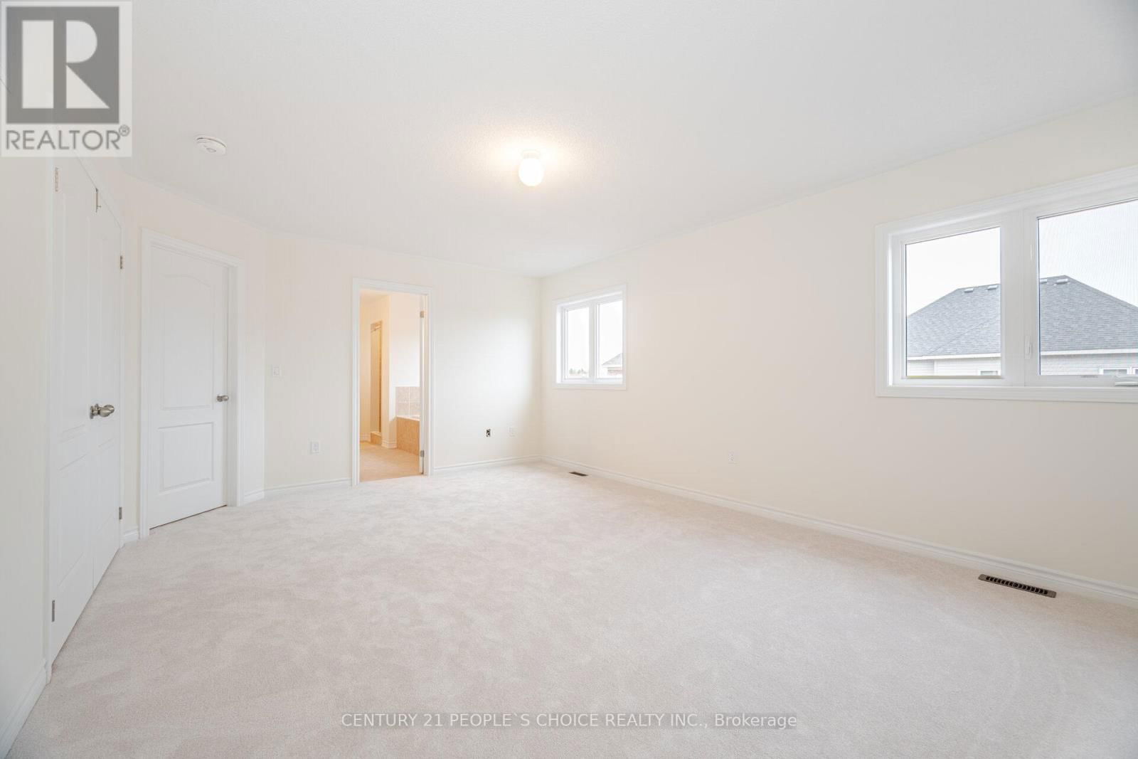 6 GRIEVE AVENUE Image 21