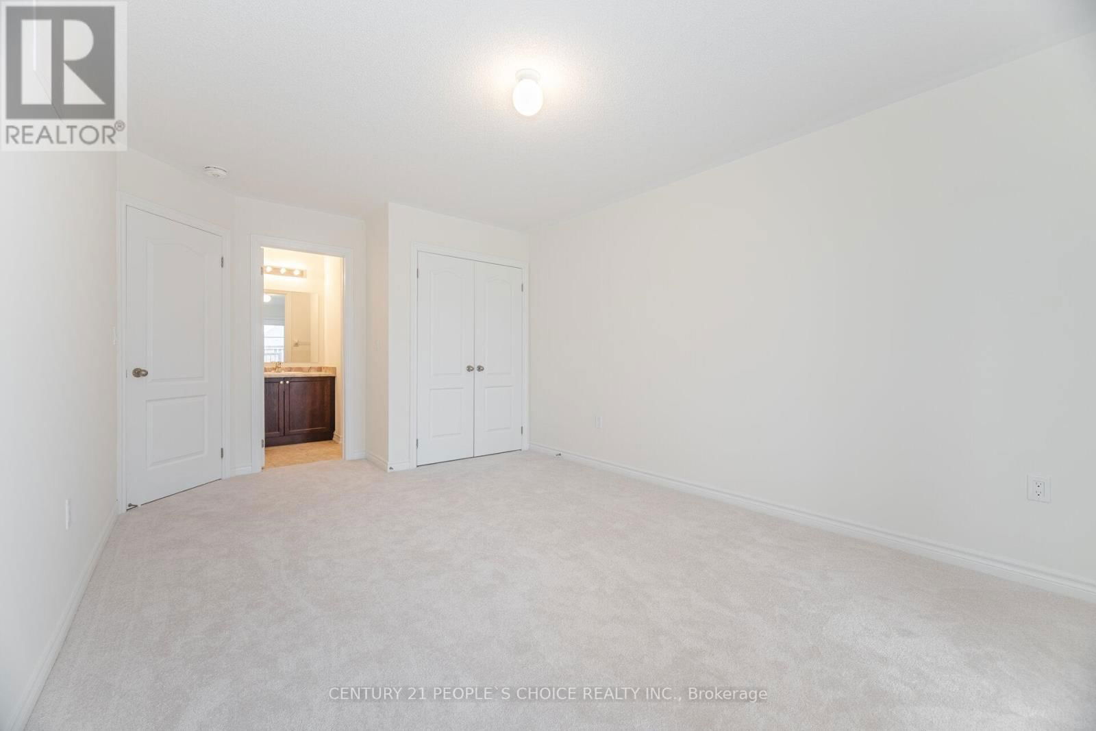 6 GRIEVE AVENUE Image 30