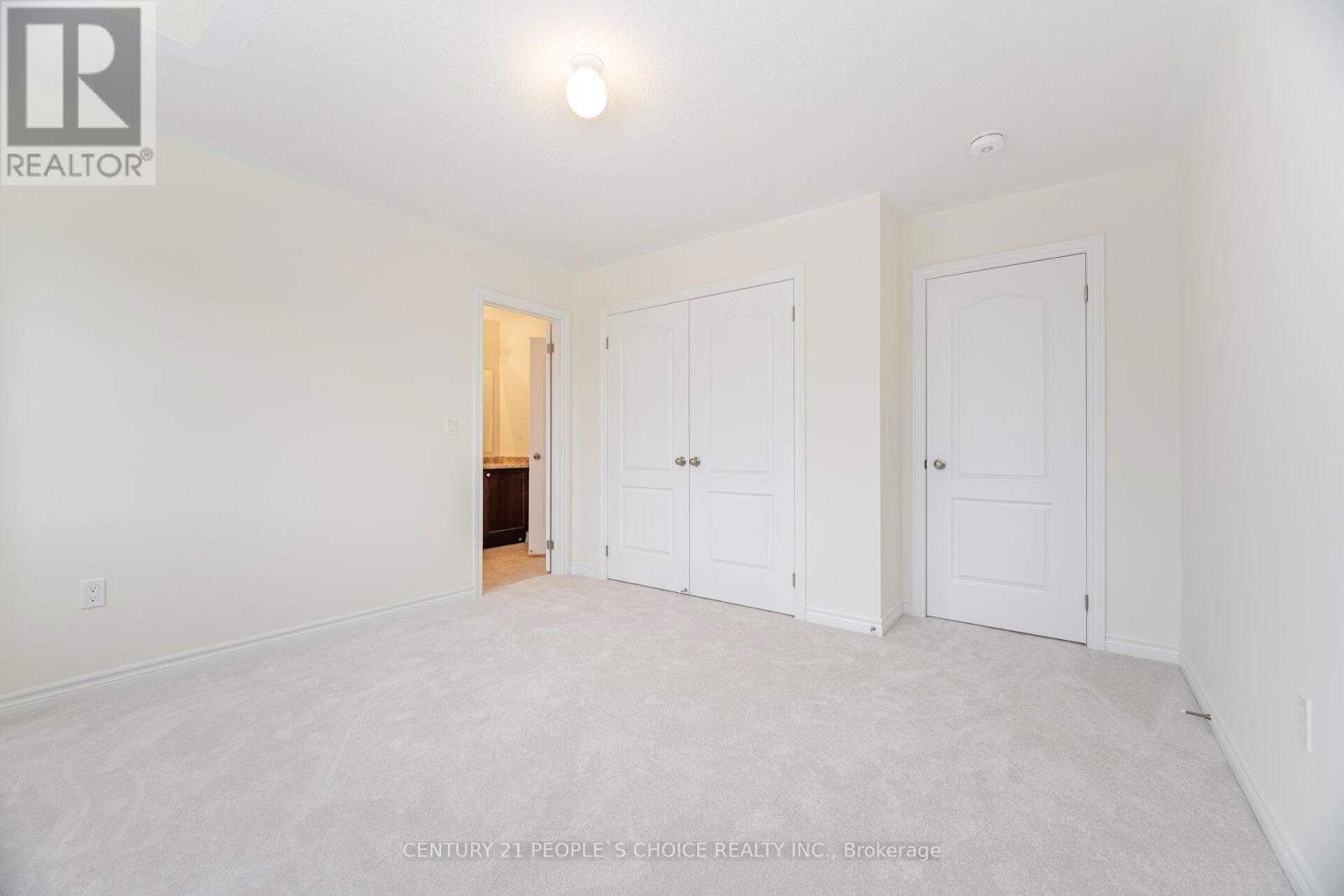 6 GRIEVE AVENUE Image 33