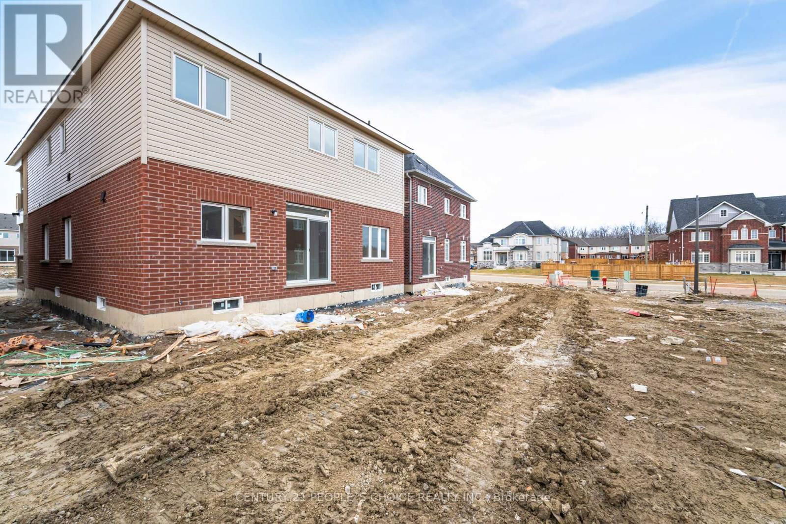 6 GRIEVE AVENUE Image 43