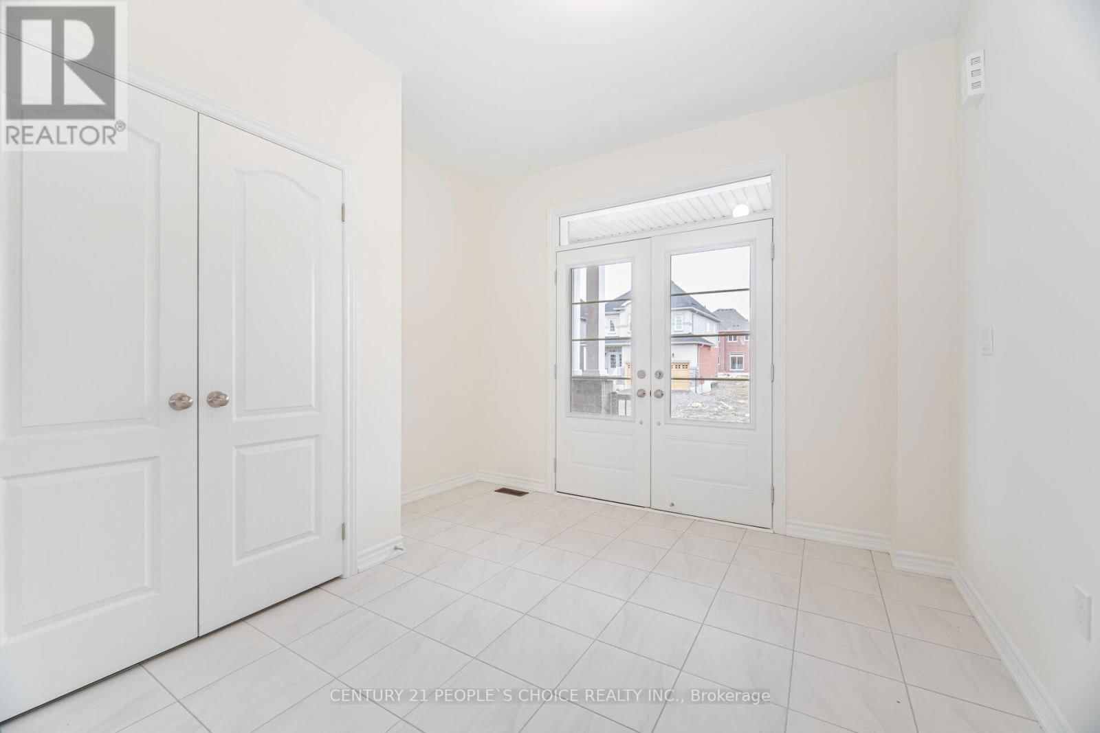 6 GRIEVE AVENUE Image 5