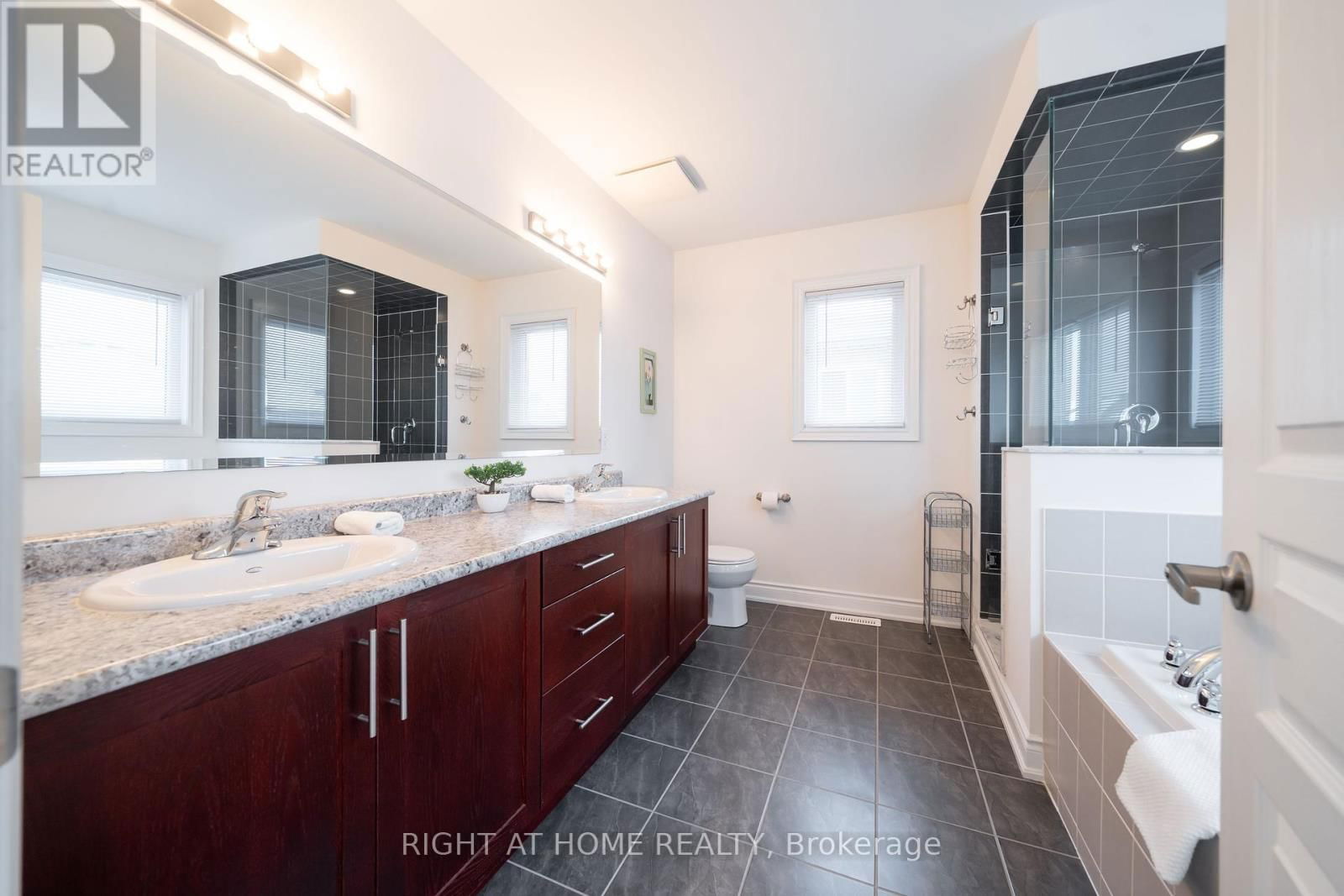 82 JOHN LINK AVENUE Image 20