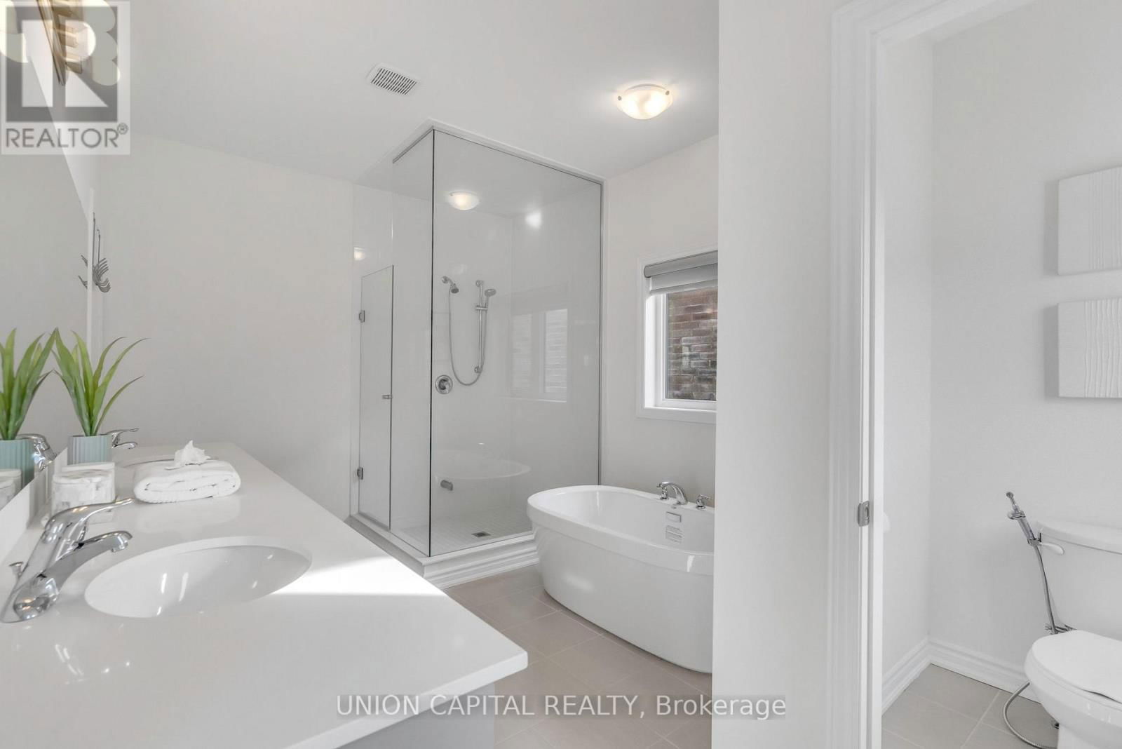 123 HALLDORSON AVENUE Image 26