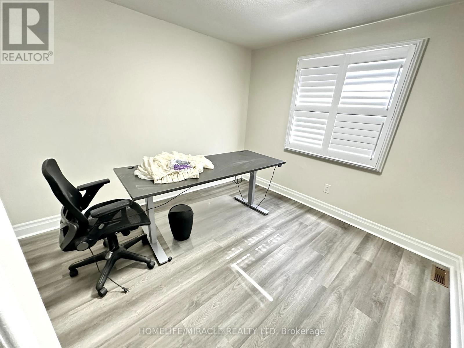 Main - 152 TERROSA ROAD Image 17