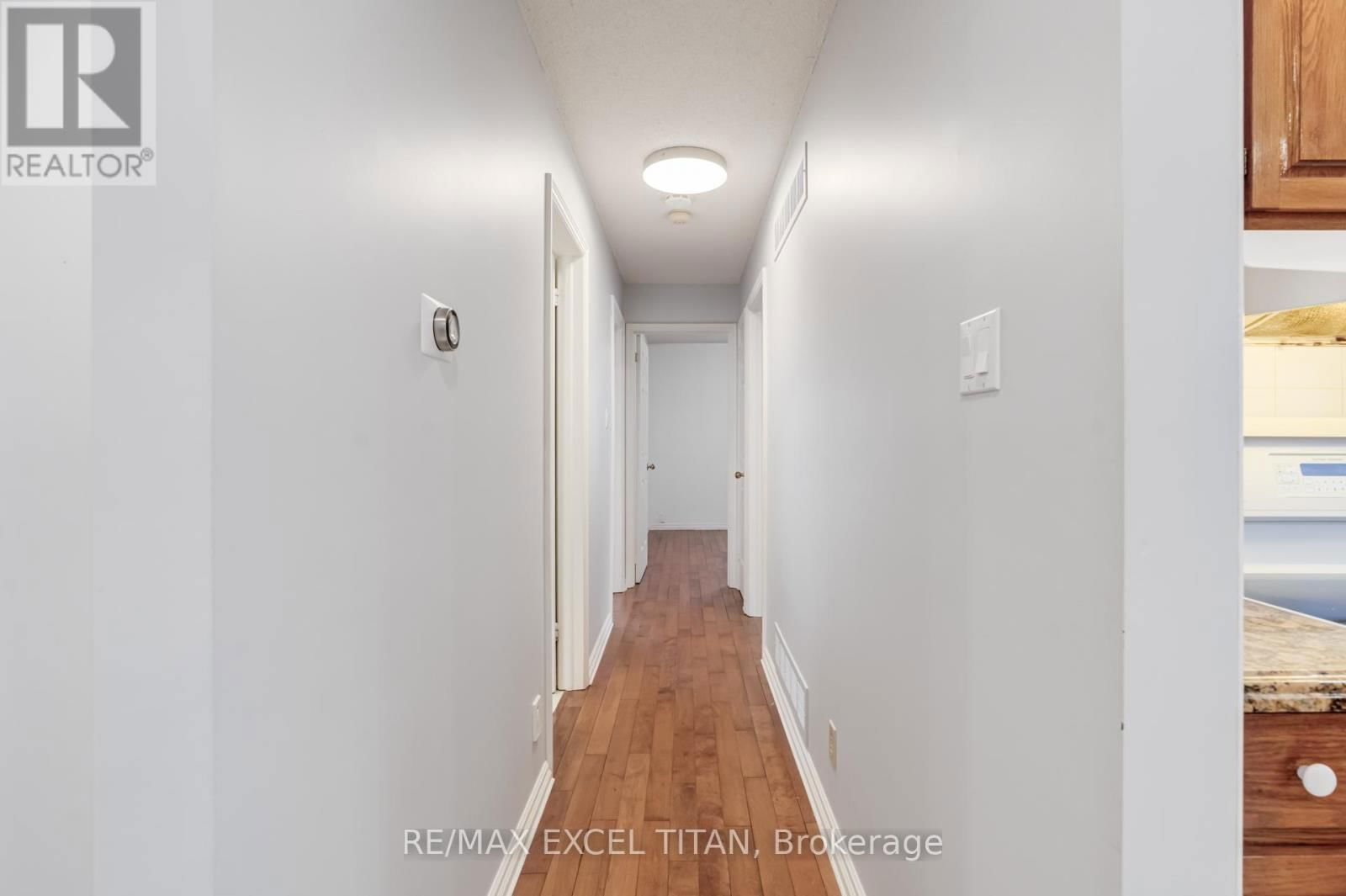 Main - 113 BACK STREET Image 16