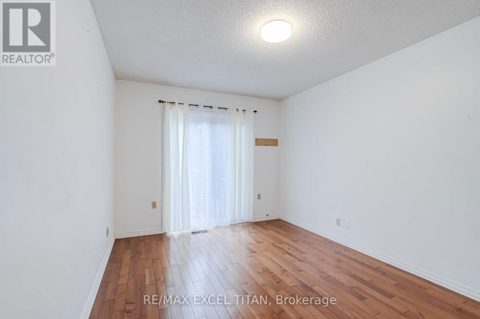 Main - 113 BACK STREET Image 18