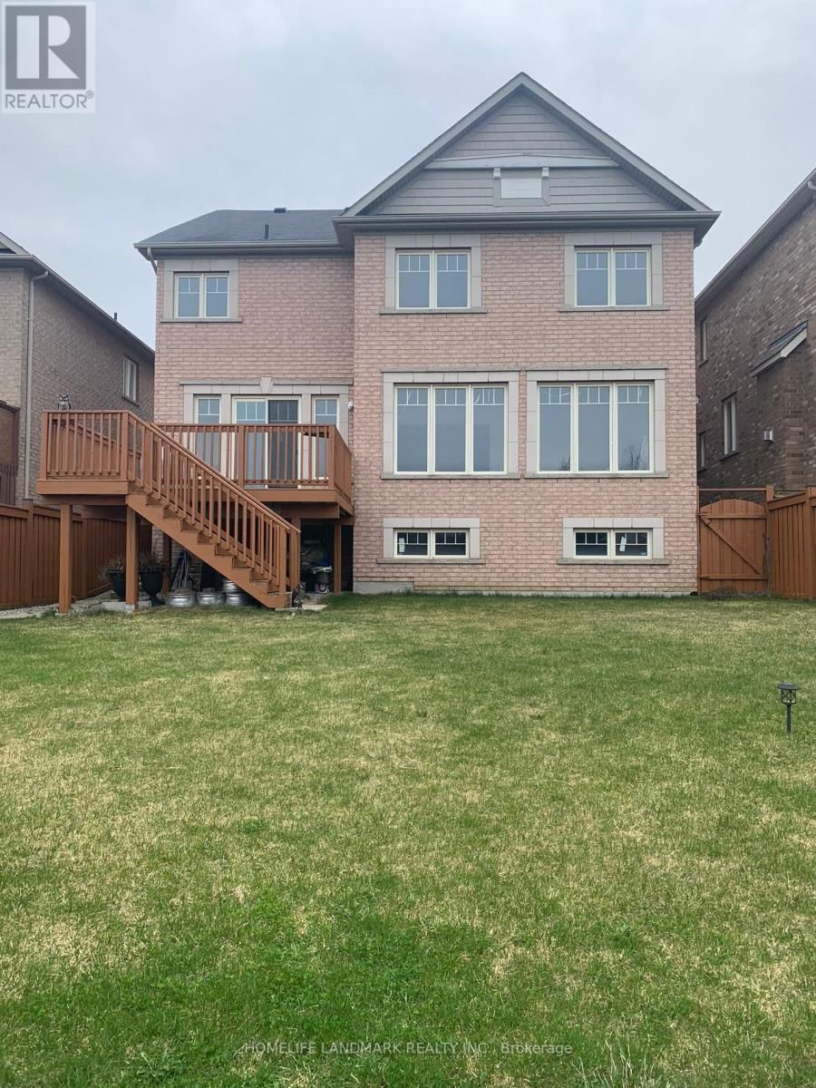32 PHILIPS LAKE COURT Image 1