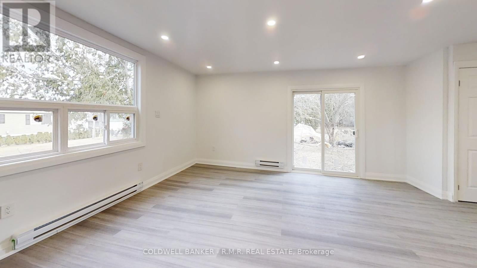 374 RAINES STREET Image 9